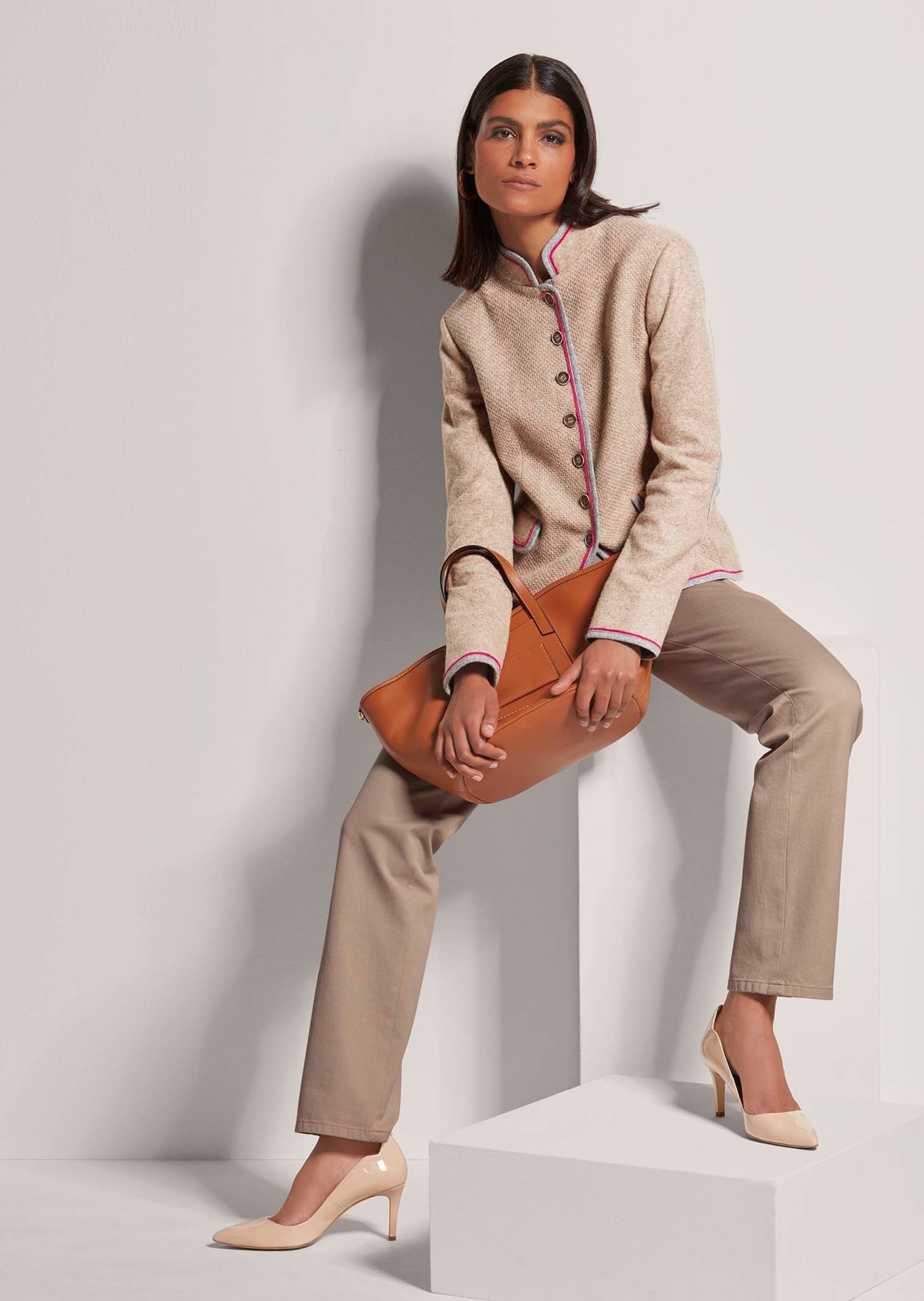 MADELEINE Kurzblazer Kurzer Blazer mit Wolle