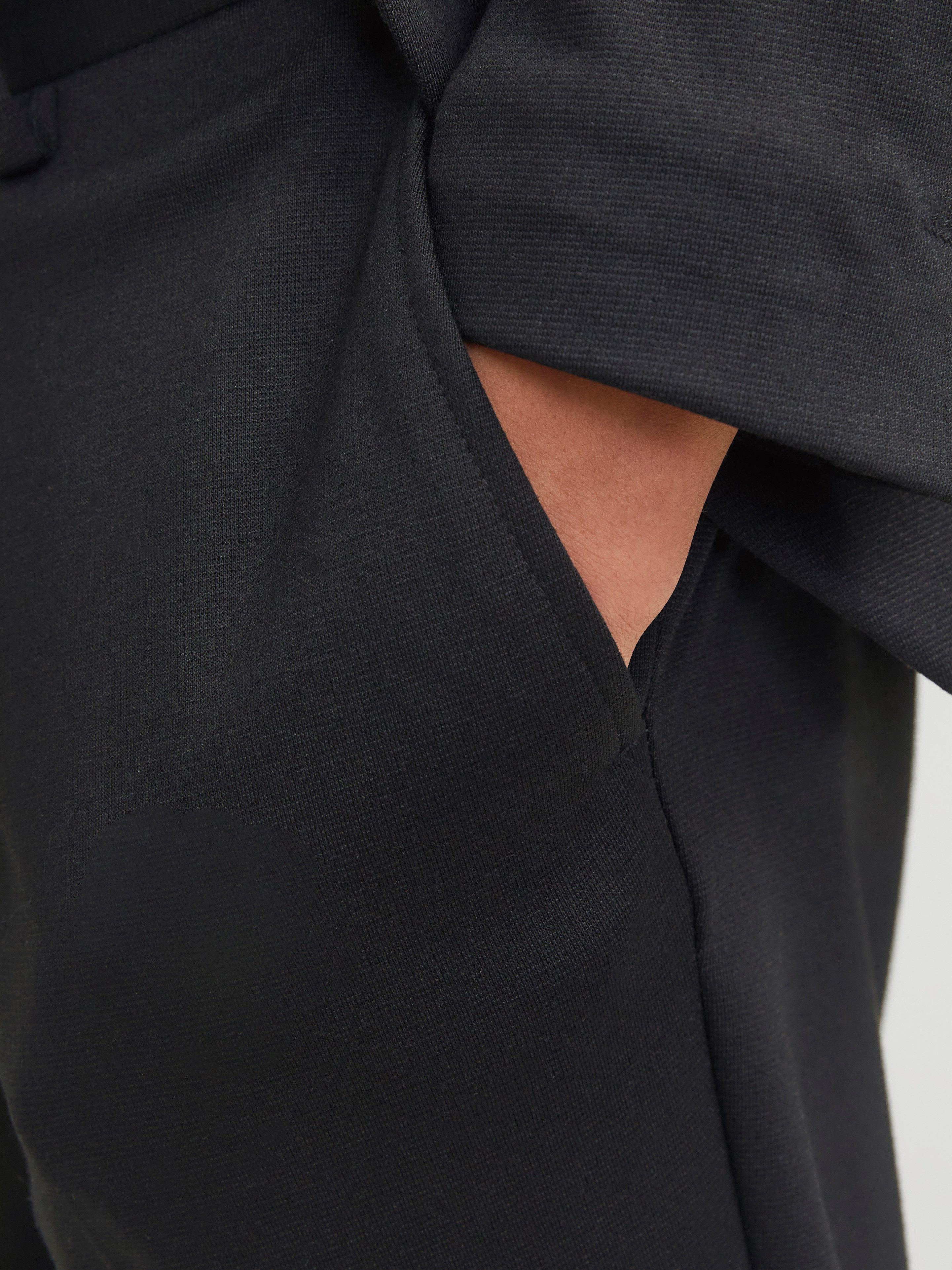 Jack & Jones Junior Anzug JJEJAXON sorgt für stylischen Look mit optimaler Passform (Set, 2-tlg) unifarben, modisch, slim fit, Jersey, Reverskragen