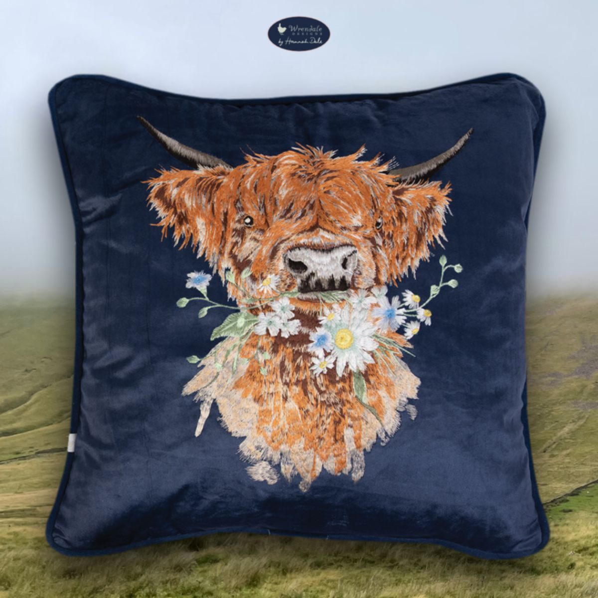 Wrendale Dekokissen Wrendale Designs besticktes Kissen Highland Rind Daisy Coo