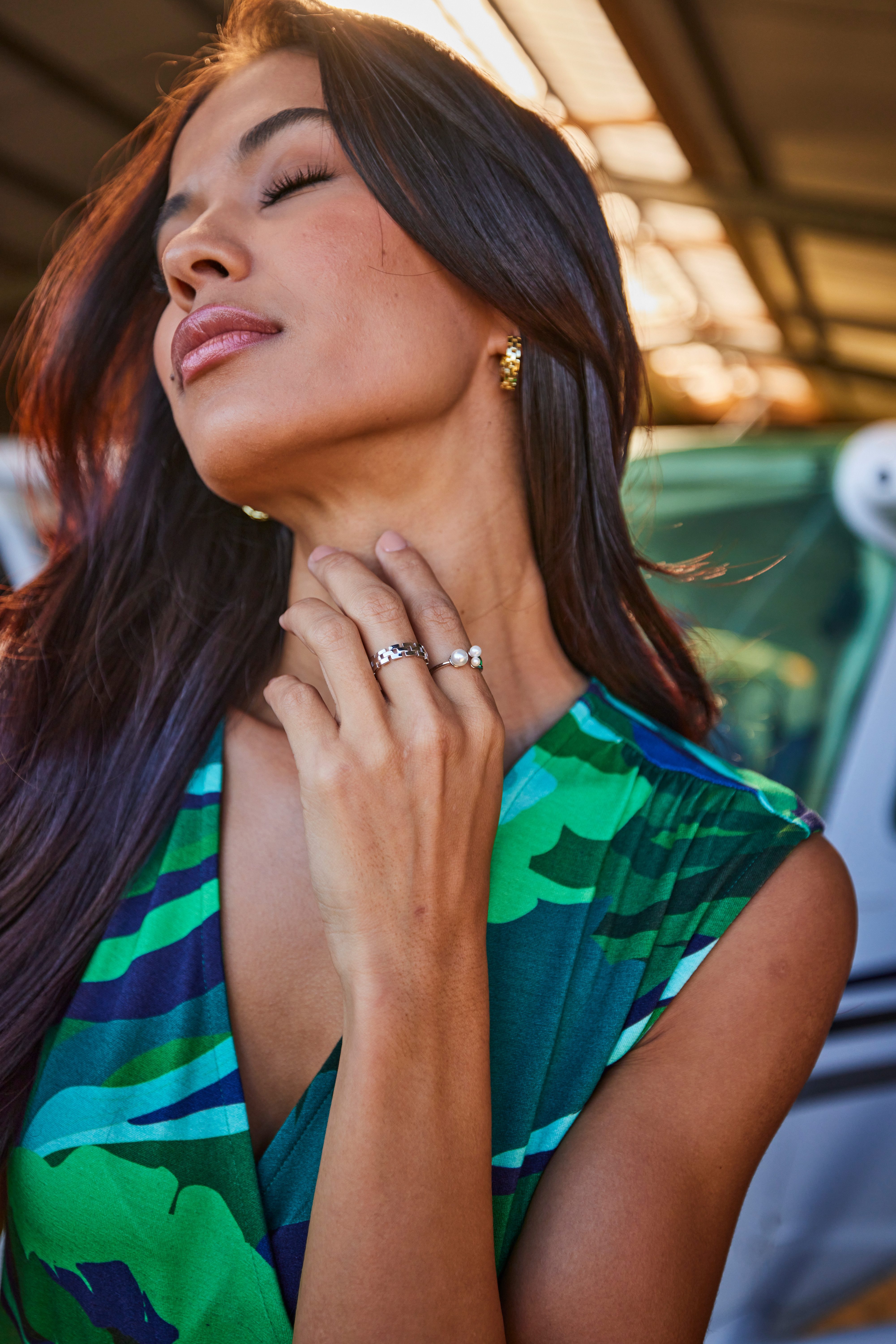 Fingerring Schmuck Geschenk Silbering offen mit synth. Muschelkernperlen