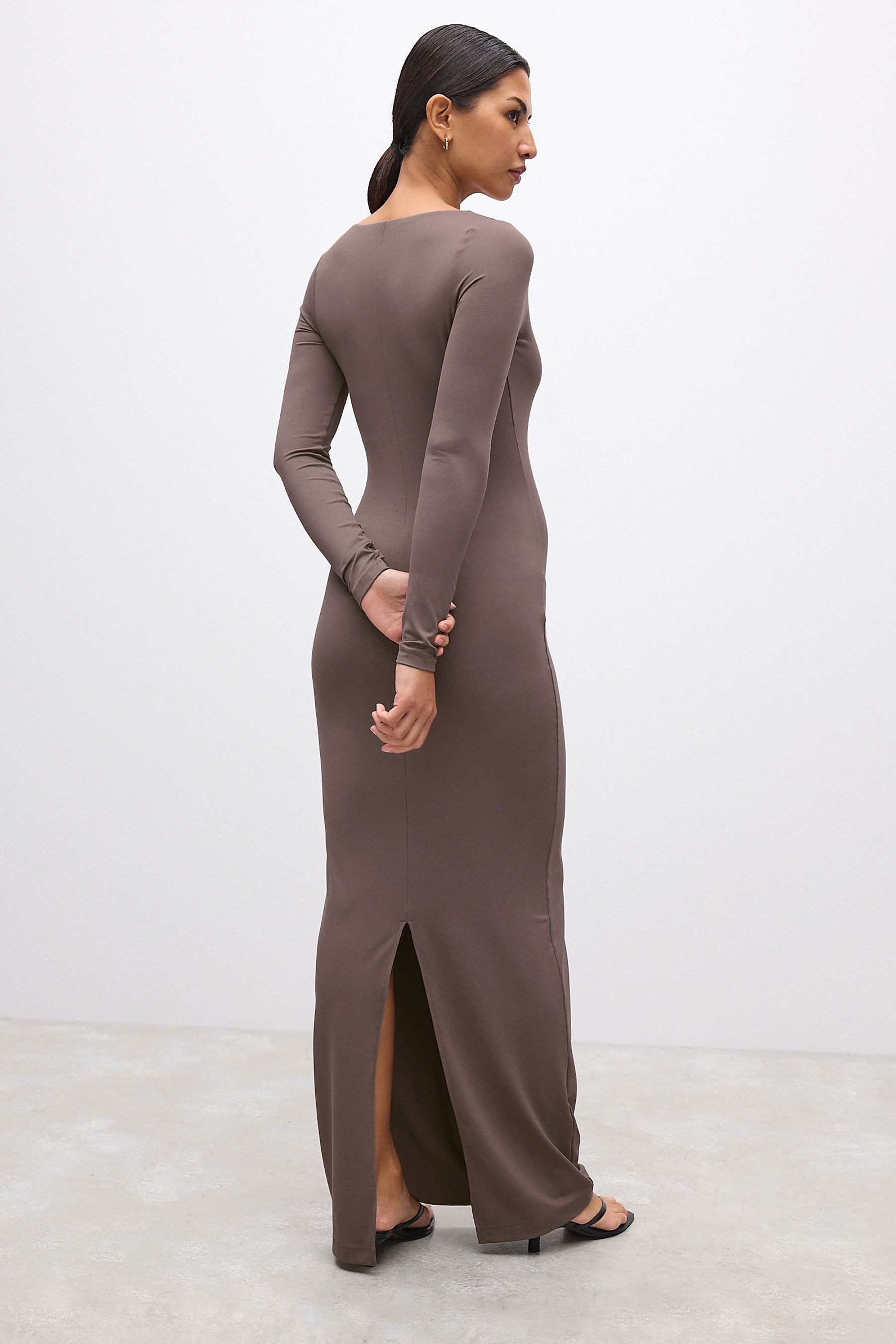 Next Midikleid Langärmeliges Bodycon-Midikleid aus Polyamid (1-tlg)