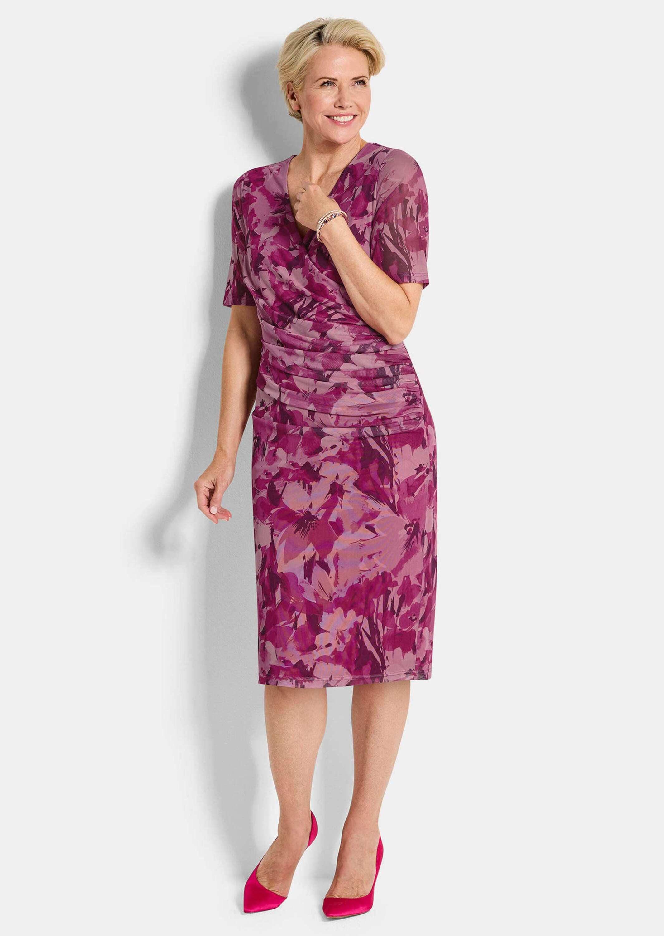 GOLDNER Abendkleid Wickelkleid mit Blumenmuster Stretchkleid mit V-Ausschnitt, Faltenwurf, Knielänge und Halbarm