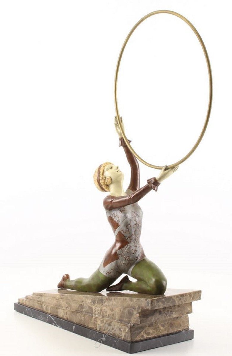 Casa Padrino Dekofigur Luxus Bronzefigur Hula Hoop Tänzerin mit Natursteinsockel Mehrfarbig 41,3 x 13 x H. 49,9 cm - Luxus Deko