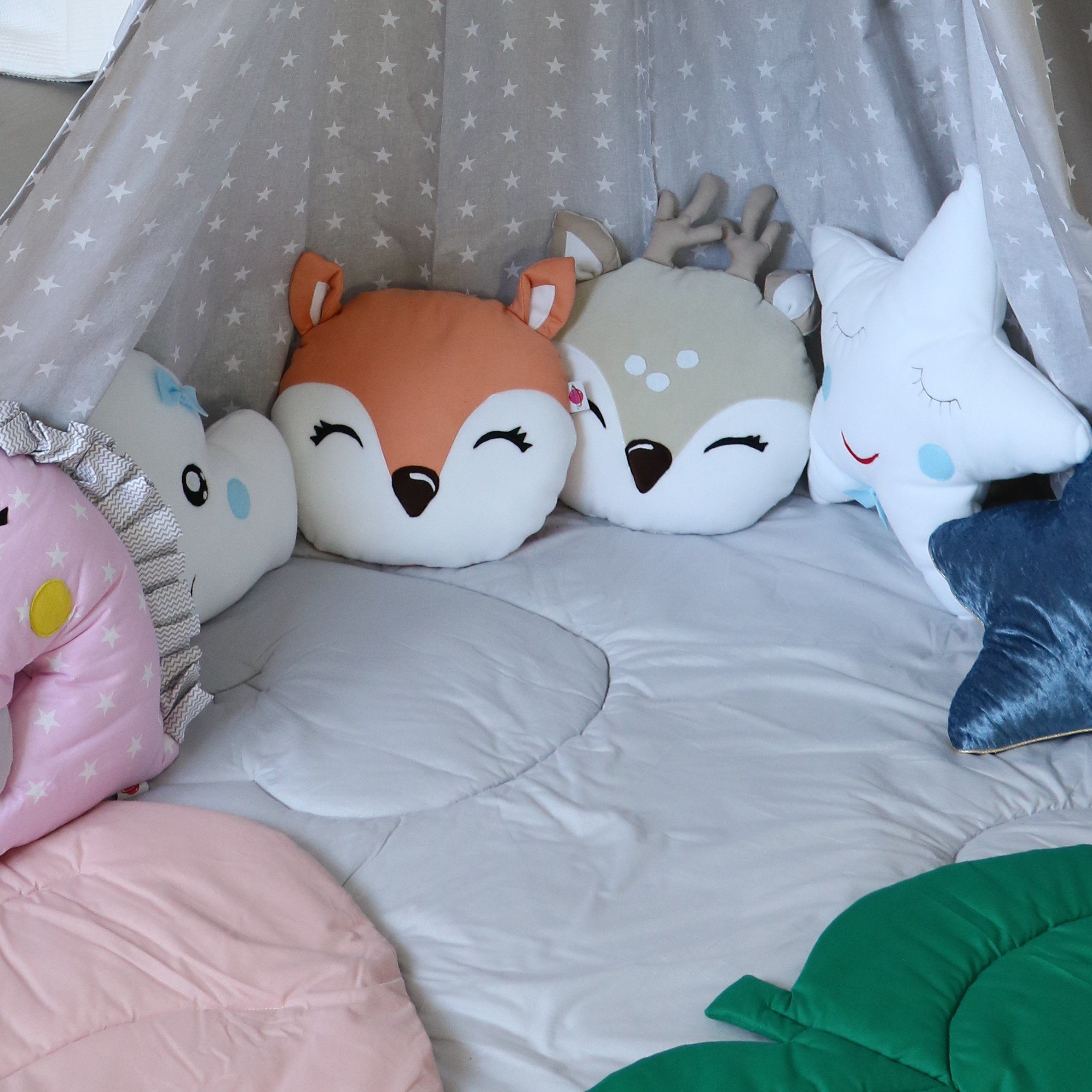 Babymajawelt Dekokissen Kuschelkissen Fuchs - Waldtiere - 45cm Kinderkissen Kuscheltier 4314, Besonders Niedlich, Eyecatcher, Made in EU