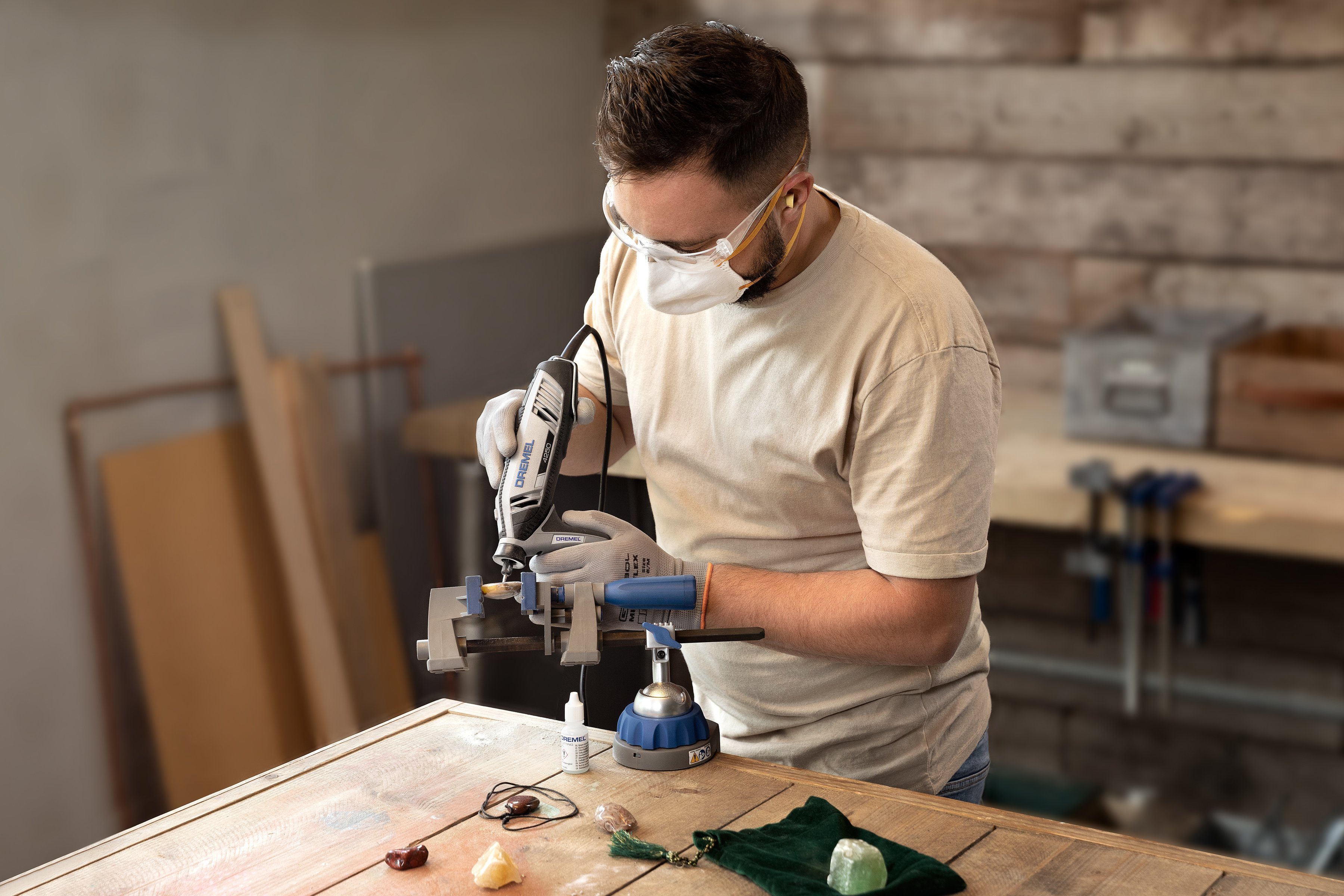 DREMEL Elektro-Multifunktionswerkzeug DREMEL® 4250 (4250-35), 220-240 V, 175 W, mit 35 Zubehörteilen