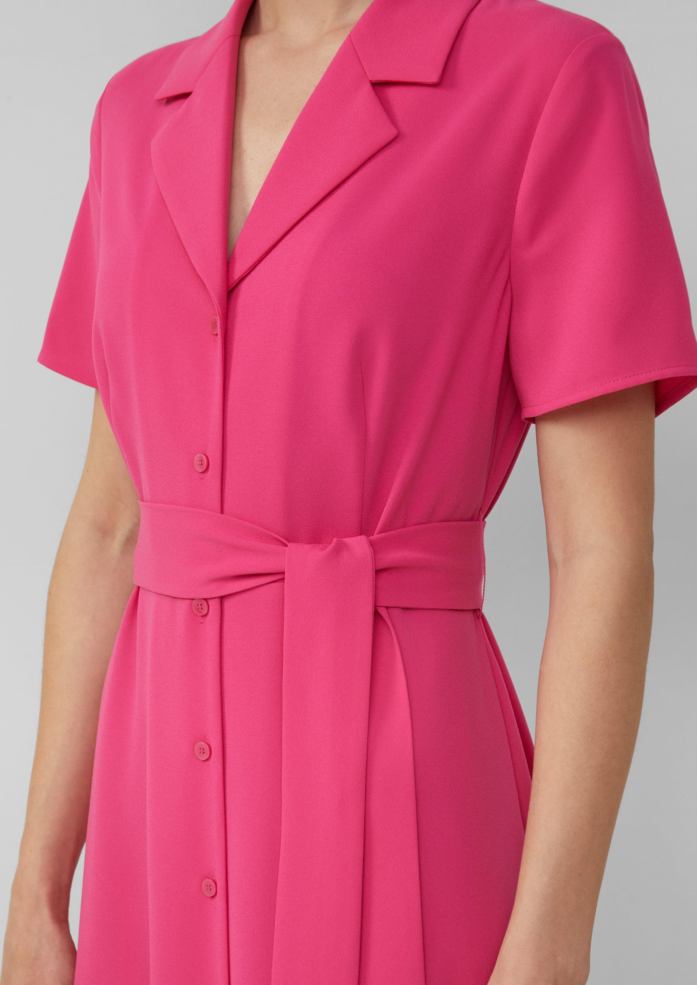 s.Oliver BLACK LABEL Maxikleid Tailliertes Maxikleid günstig online kaufen