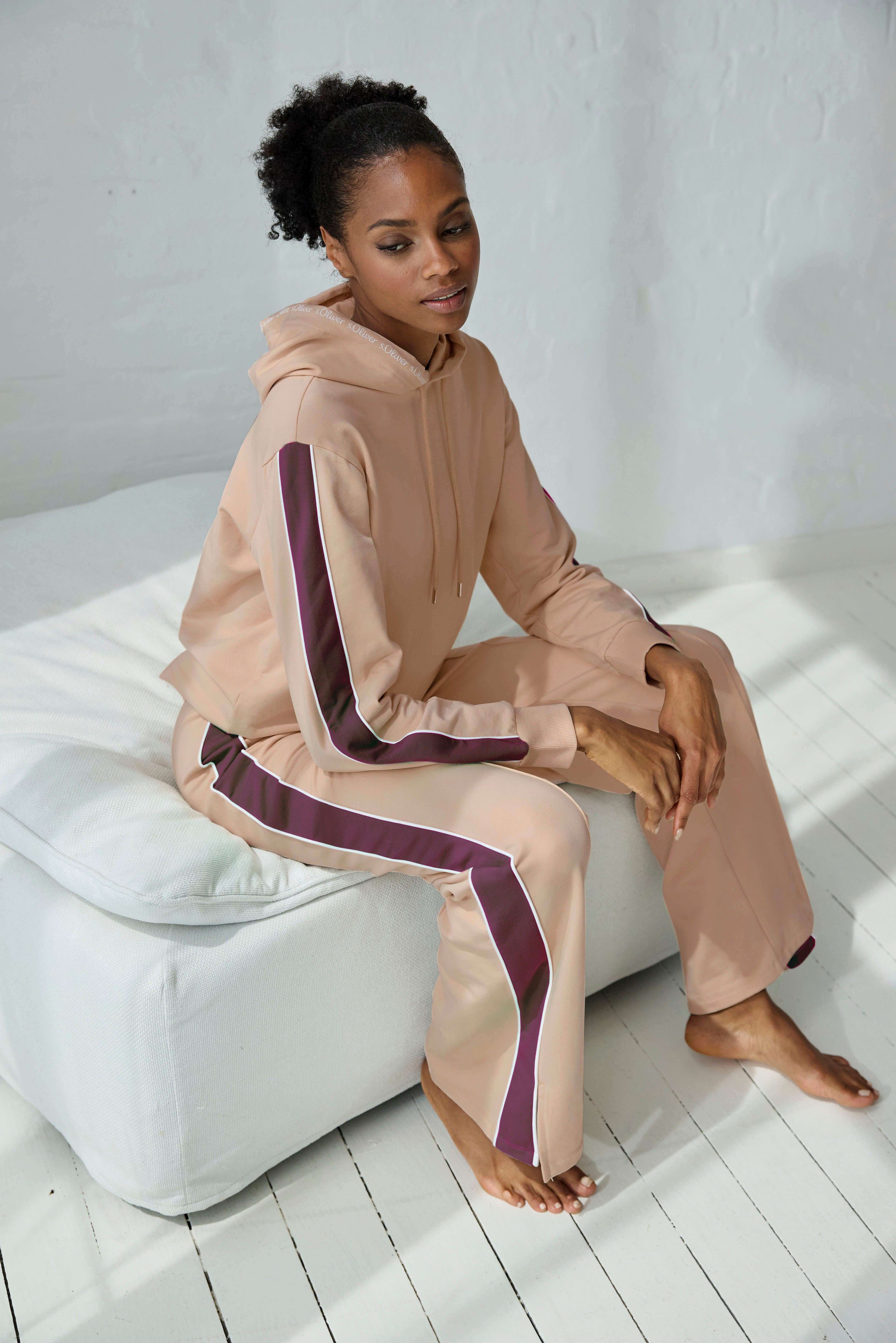 s.Oliver Hoodie mit Kontrast Einsätzen, Loungewear
