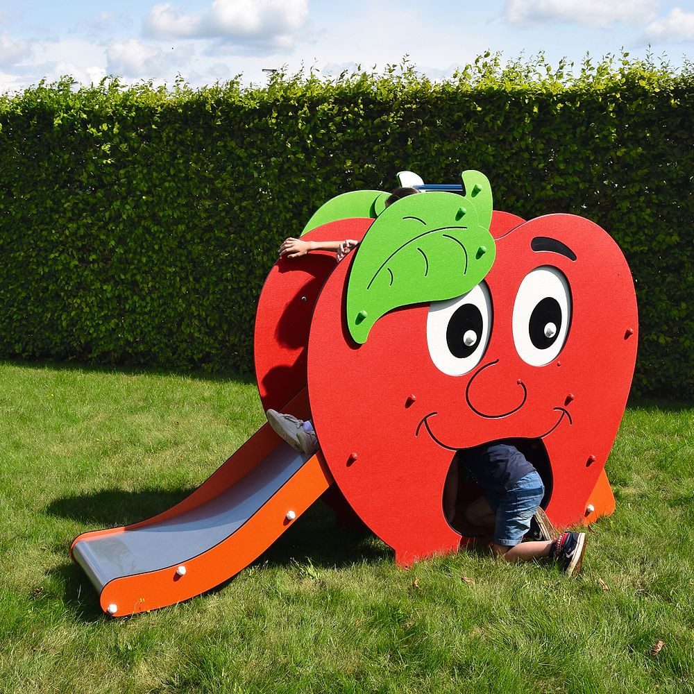 Europlay Rutsche Rutsche Apfel, Ideal für Kinderkrippe und Kindergarten
