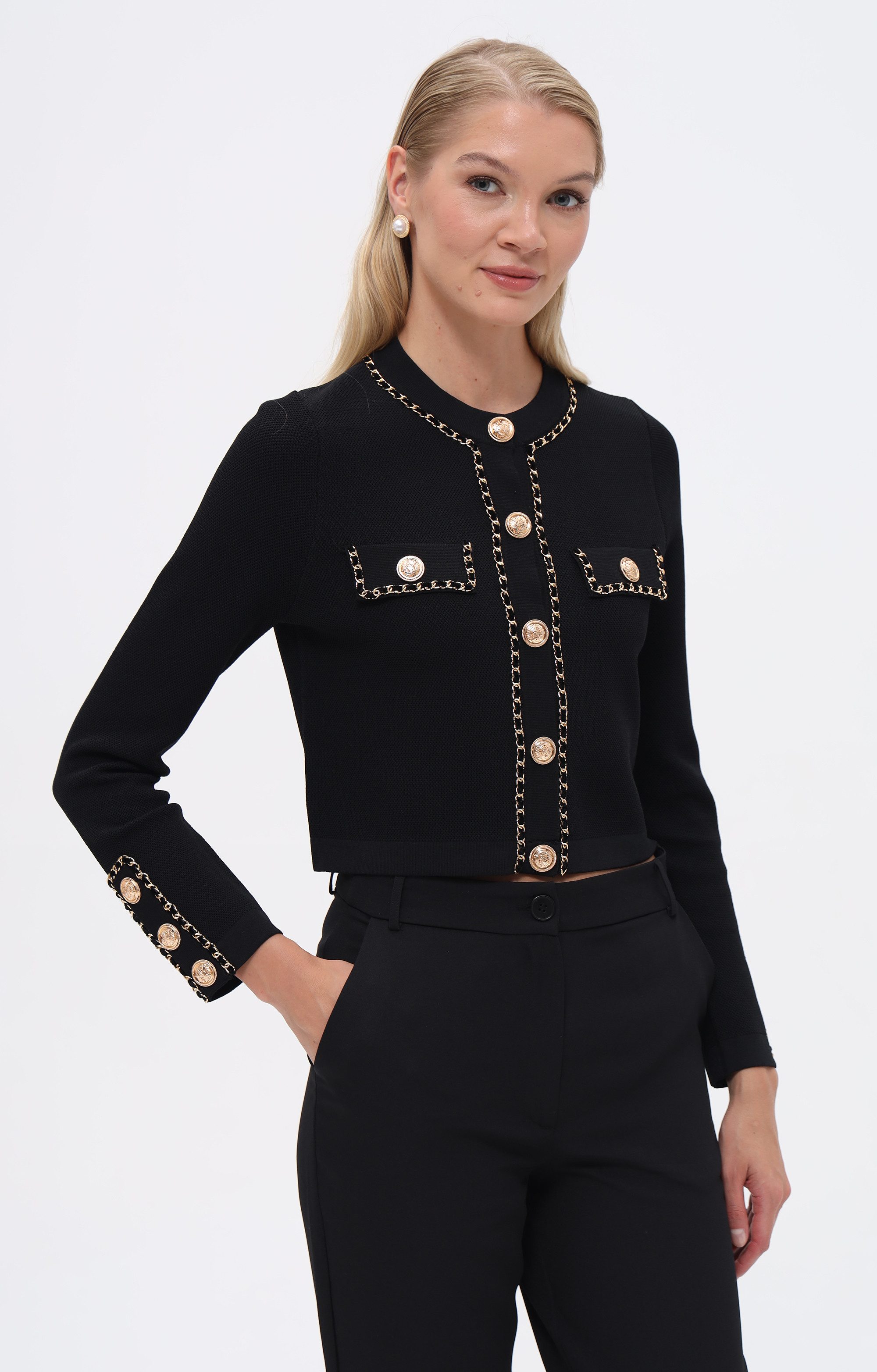 Passioni Strickjacke mit Knöpfen und Kettenapplikation günstig online kaufen