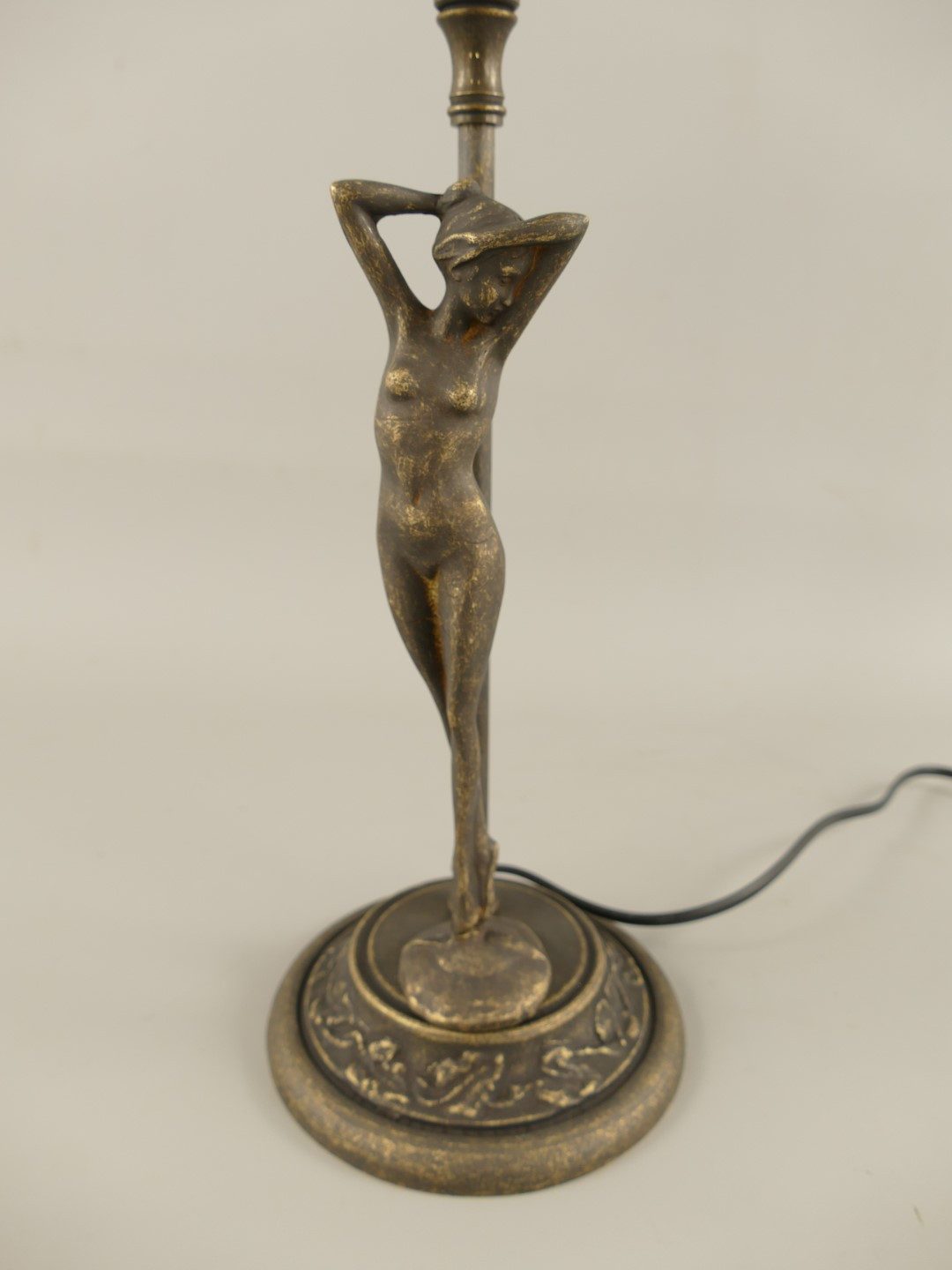 Gremegro Tischleuchte Tischlampe Jugendstil Frauenfigur Antik Schreibtischlampe Messing, ohne Leuchtmittel
