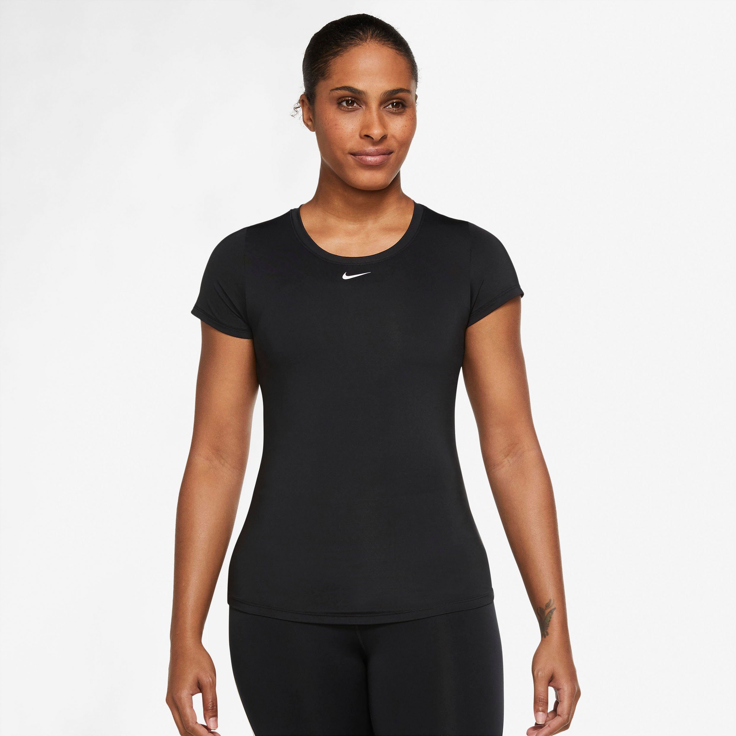 DRI-FIT WOMEN'S SLIM TOP SHORT-SLEEVE Trainingsshirt Nike FIT ONE schwarz