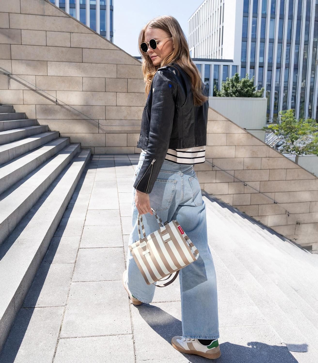 REISENTHEL® Handtasche DAILY SHOPPER XS, Braun, Weiß, Polyester, 4 Liter, wasserabweisend, mit abnehmbarem Schulterriemen