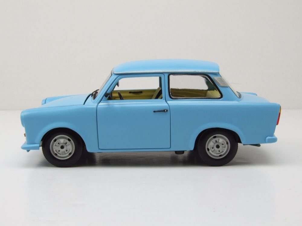 Sun Star Modellauto Trabant 601 hellblau, Maßstab 1:18