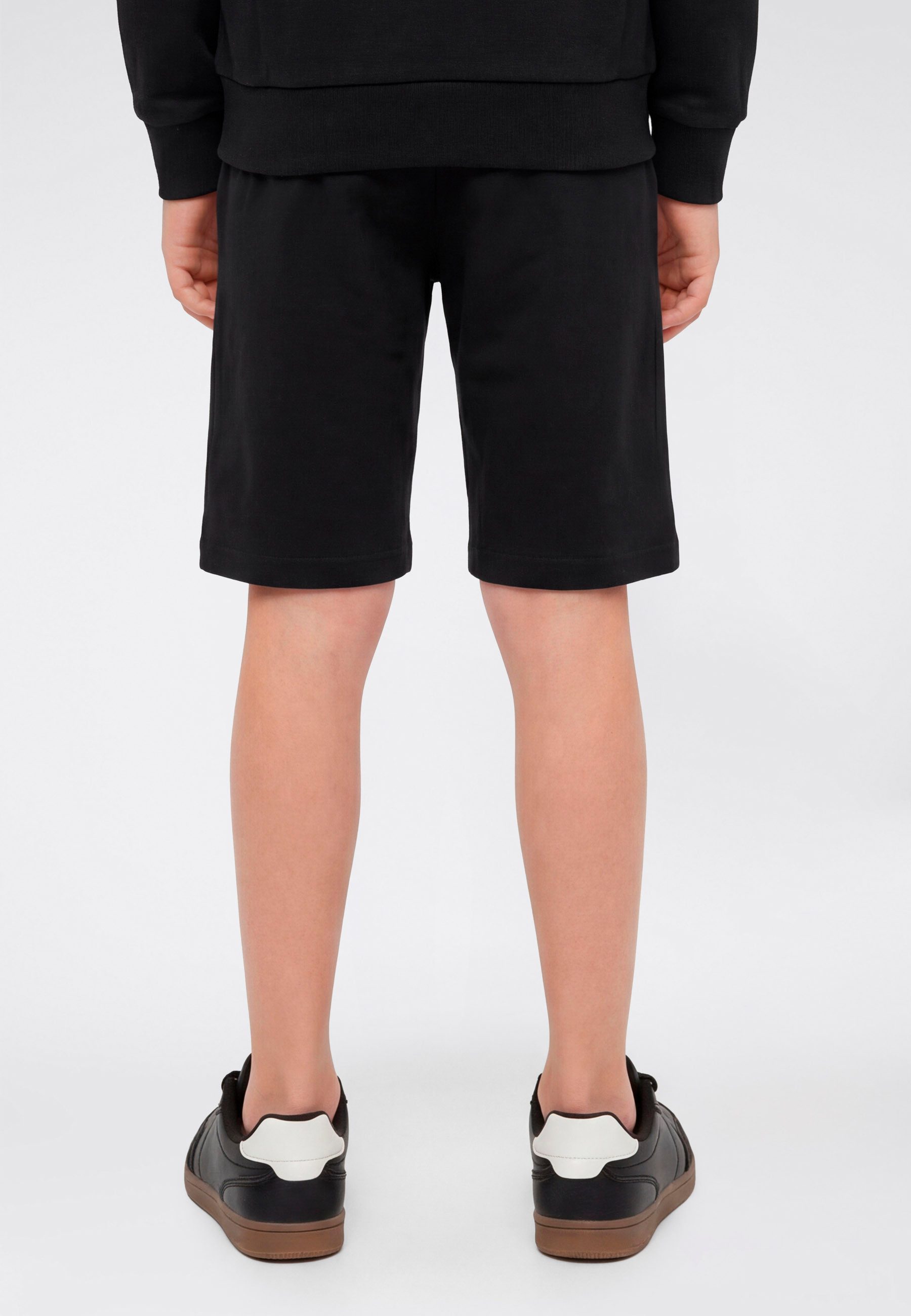 Champion Cargoshorts Graphic Bermuda mit praktischen Taschen, aus Baumwolle