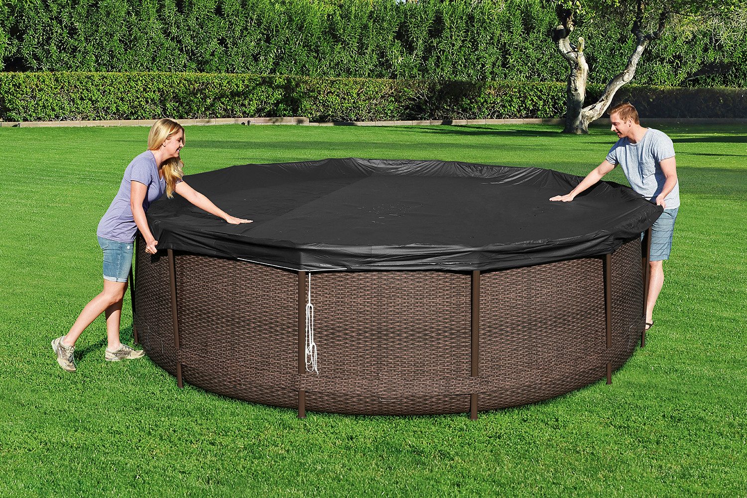 Bestway Pool-Abdeckplane Ø 370 cm (Packung, 1-St., schwarz, rund), verhindern