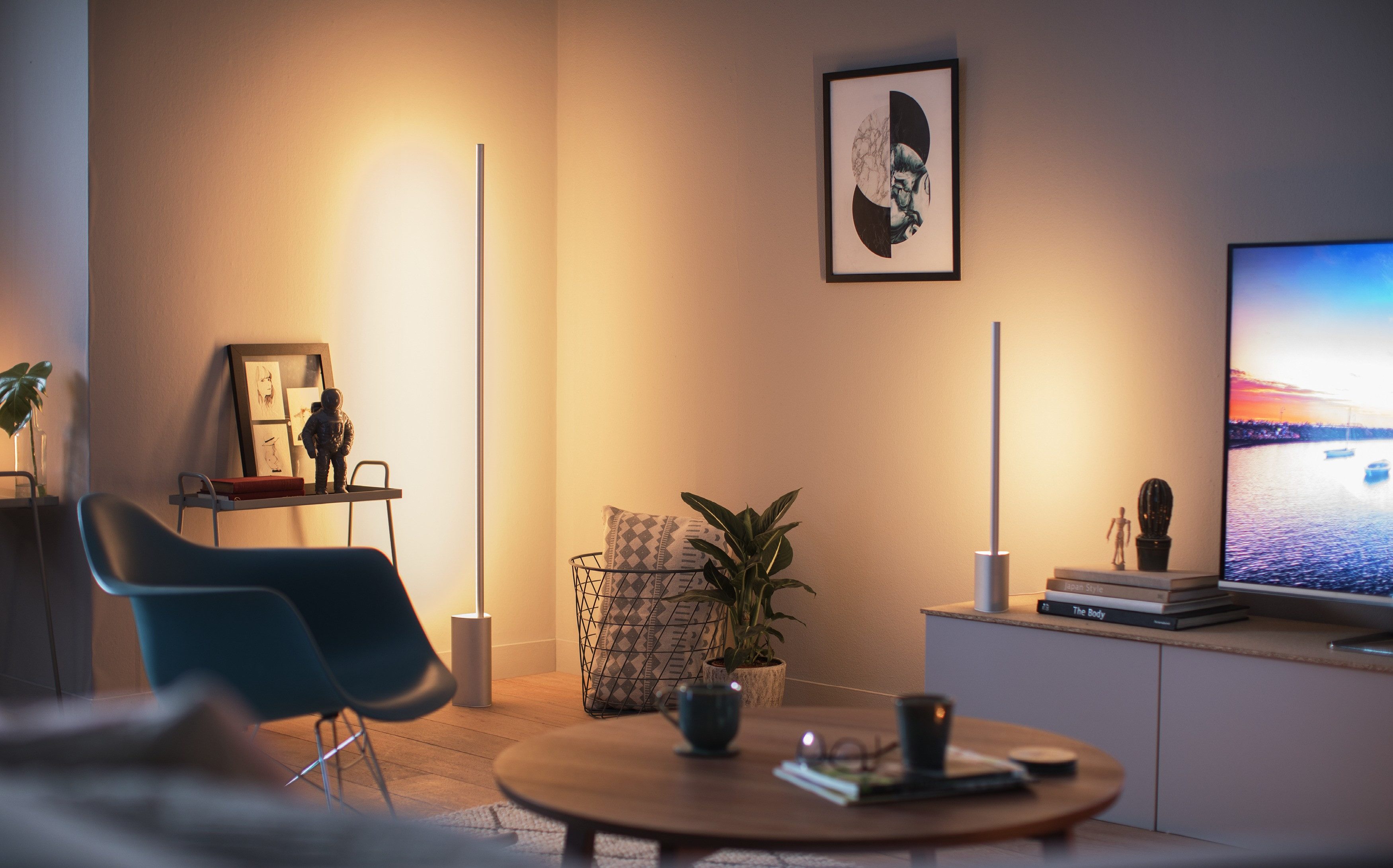 Philips Hue LED Tischleuchte Gradient Signe Tischleuchte, Abschaltautomatik, Bluetooth, CCT - über Fernbedienung, Dimmfunktion, Farbsteuerung, Farbwechsel, Leuchtdauer einstellbar, Memoryfunktion, Nachtlichtfunktion, RGB, Smart Home, Timerfunktion, dimmbar über Fernbedienung, erweiterbar, mehrere Helligkeitsstufen, LED fest integriert, RGB