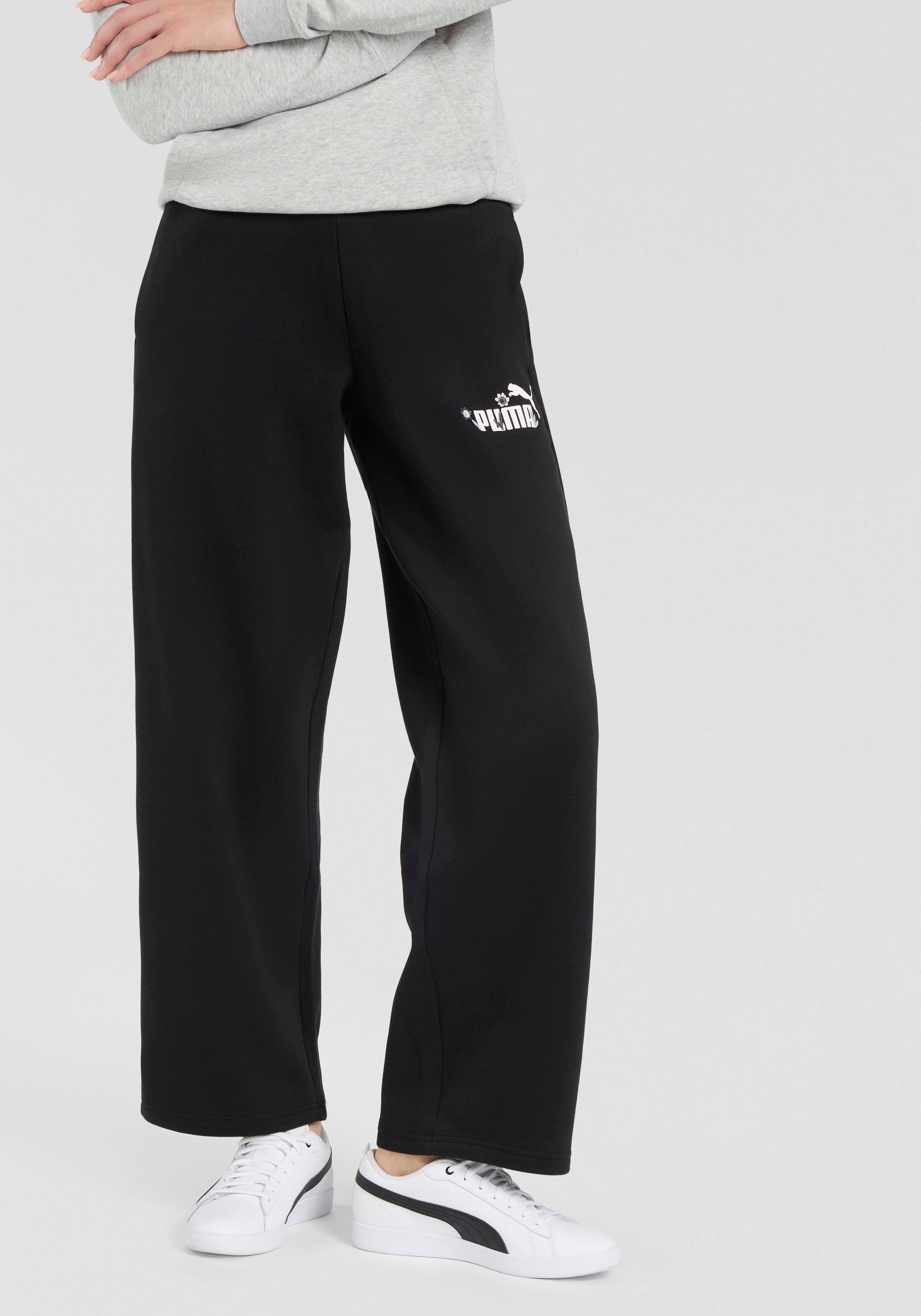 PUMA Trainingshose ESS NATURE 2.0 COMFORT LOGO STRAIGHT PANTS FL OP günstig online kaufen