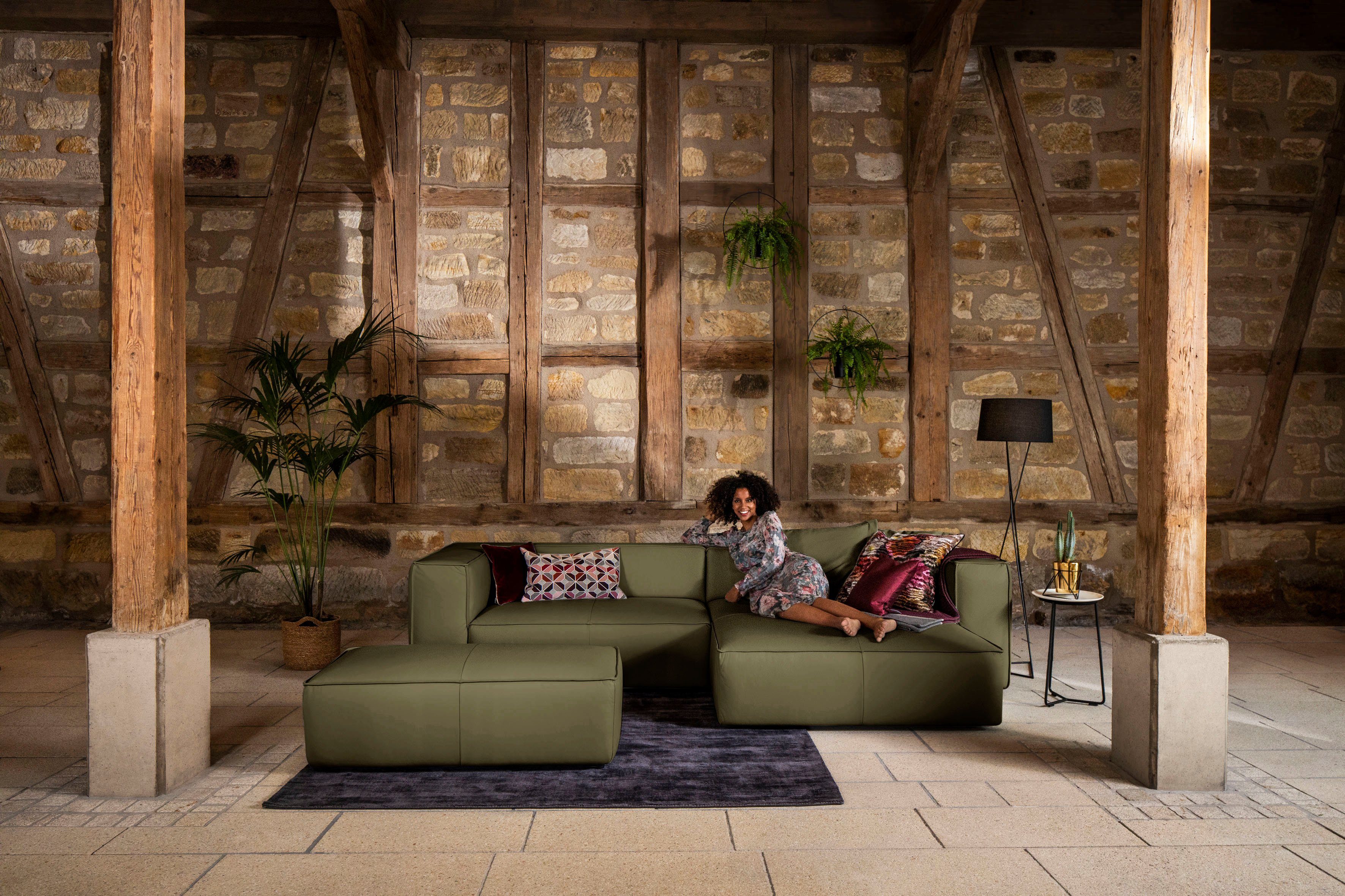 W.SCHILLIG Ecksofa around-the-block Mega-Sofa & Hocker, viel Platz, Breite 300cm, L-Form, Spar-Set, inklusive Hocker, mit eleganter Biese, mit Federkern