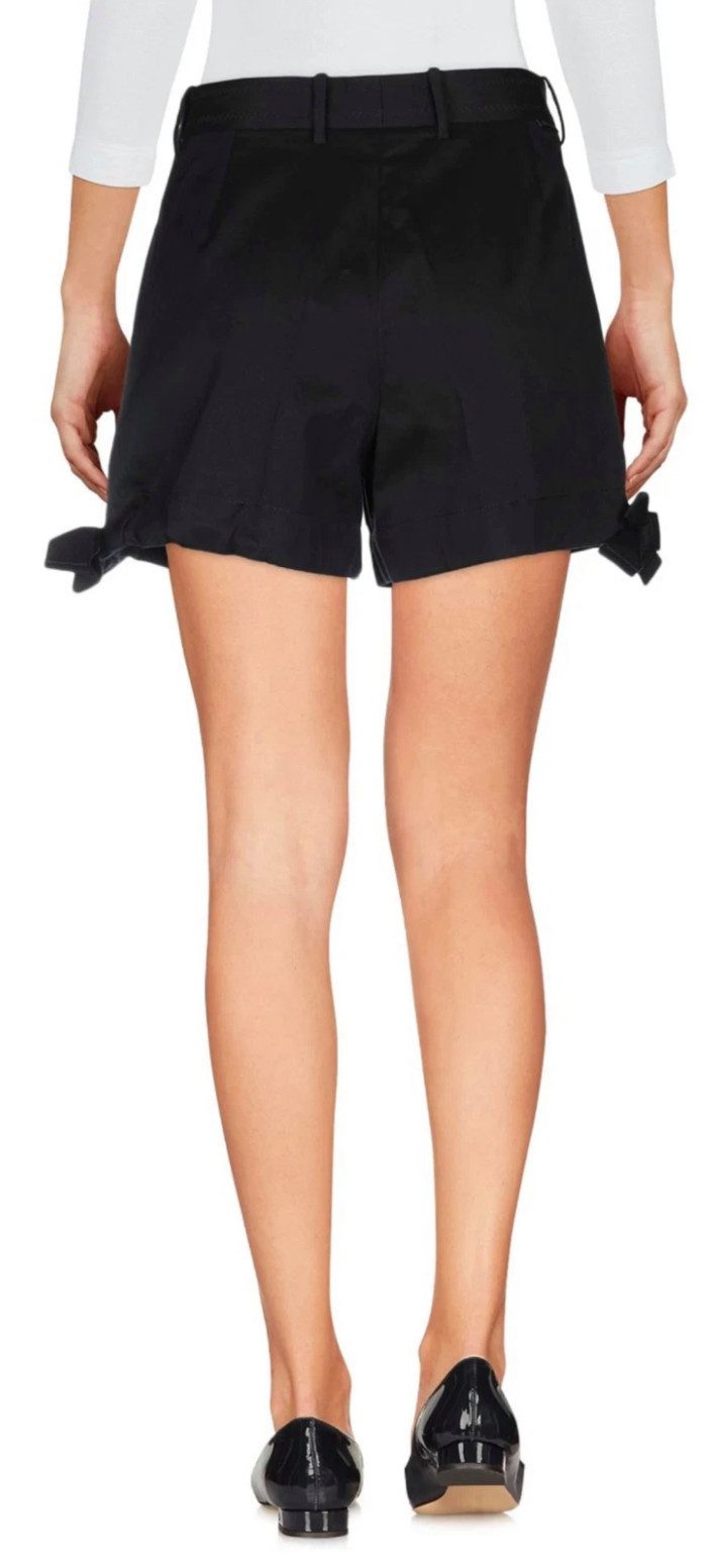 MONCLER Bermudas Damen Bermuda Shorts Hose mit Bindeschleifen mit verstellbaren Bindeschleifen am Saum