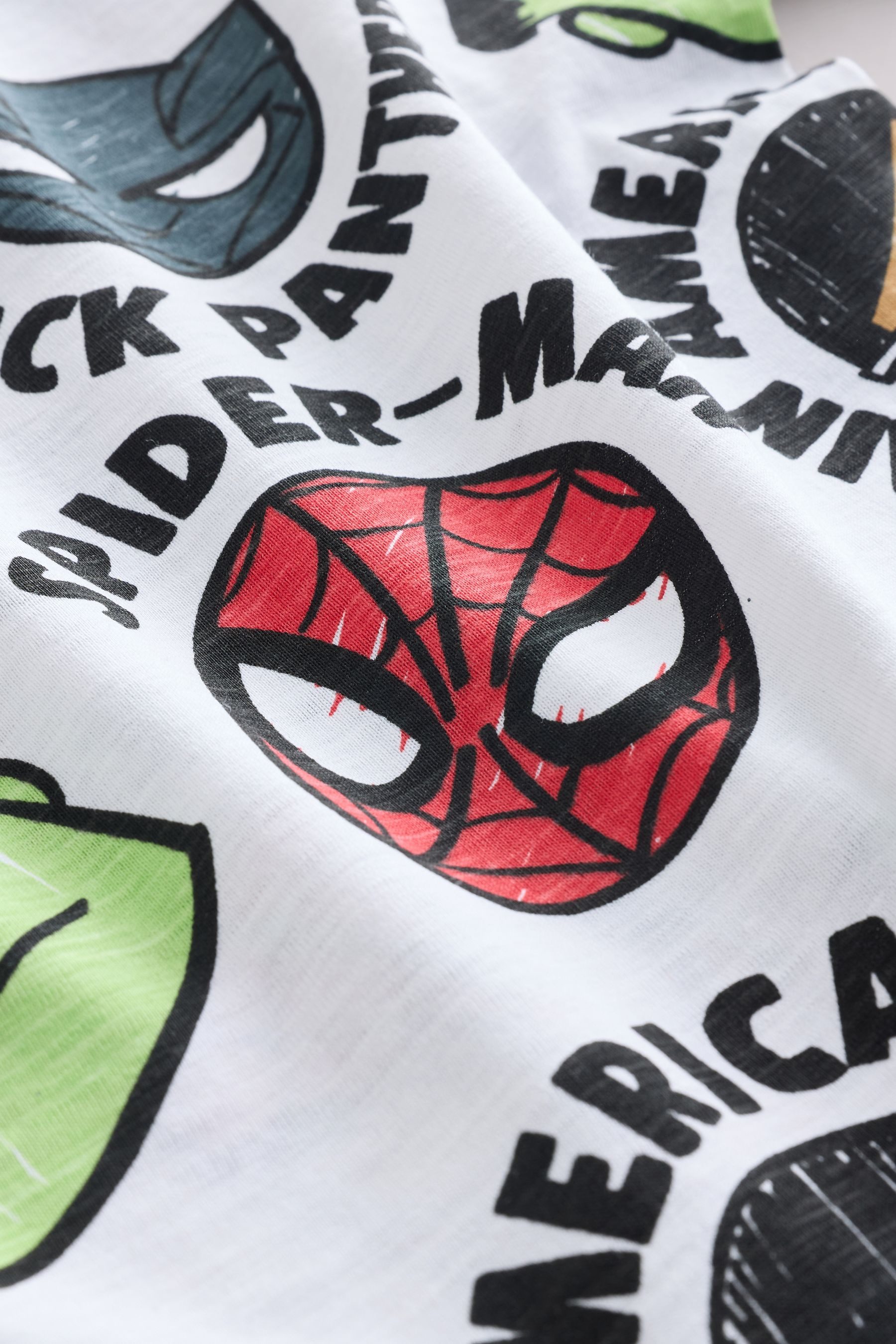 Next T-Shirt Marvel T-Shirt mit Allover-Print 100 % Baumwolle (1-tlg)