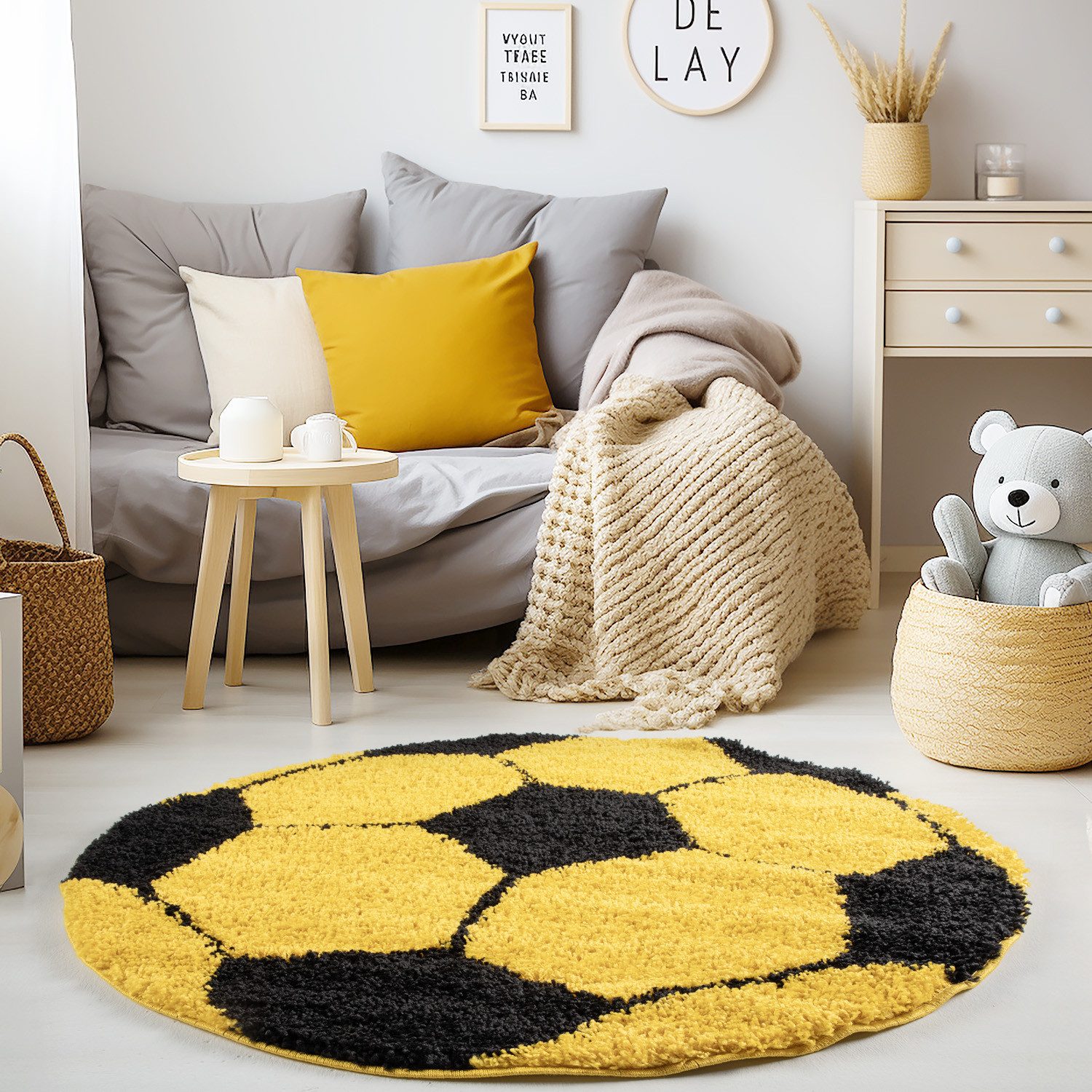 KADIMA DESIGN Kinderteppich Teppich Kinderzimmer Rund MATREI Fußball Hochflor Shaggy Jute, Rund, Höhe: 32 mm, Gelb, 100x100 cm, Strapazierfähig Fußball Waschbar