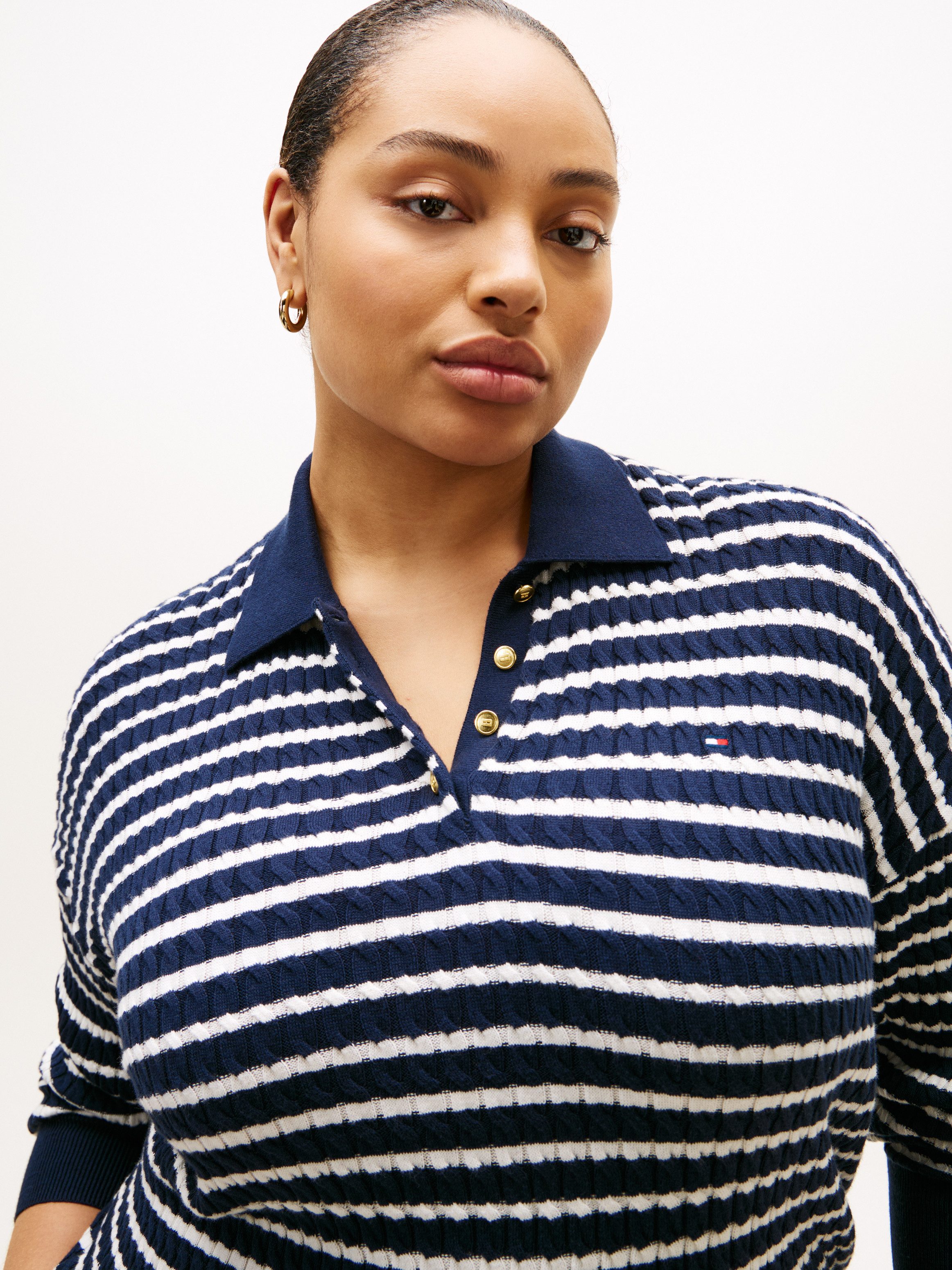 Tommy Hilfiger Curve Polokragenpullover CRV CO CABLE FINE GG RLX POLO in großen Größen, mit Zopfmuster