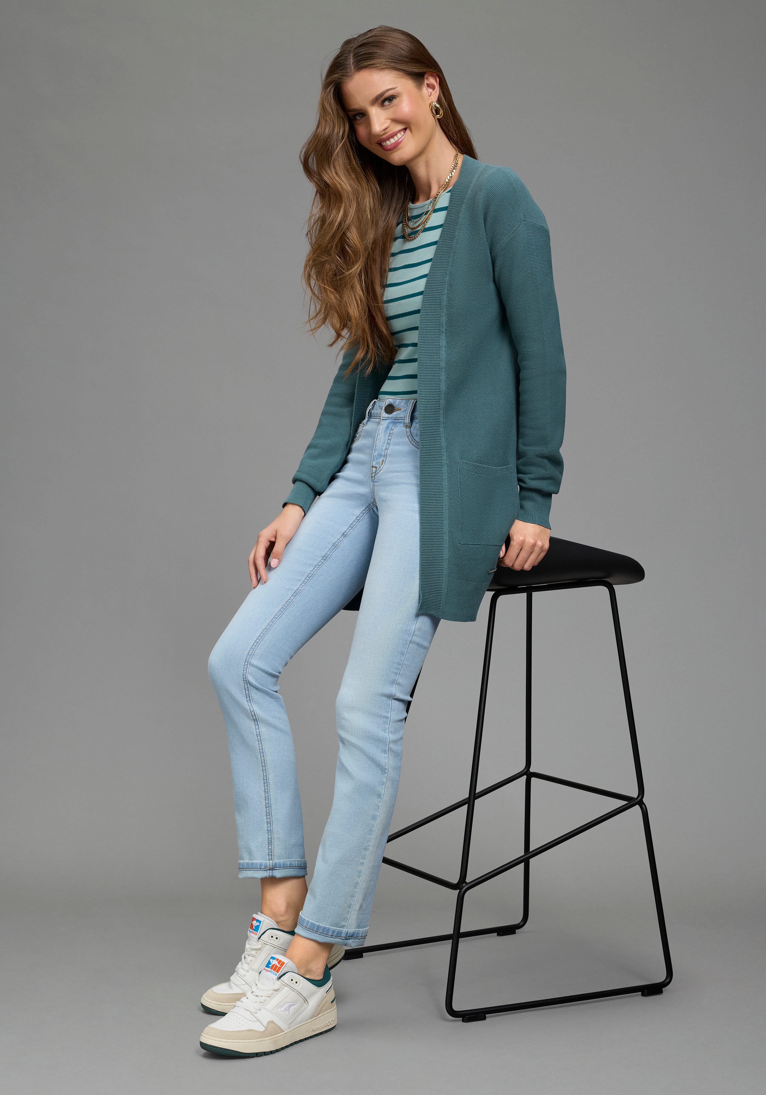 Zum Outfit 12