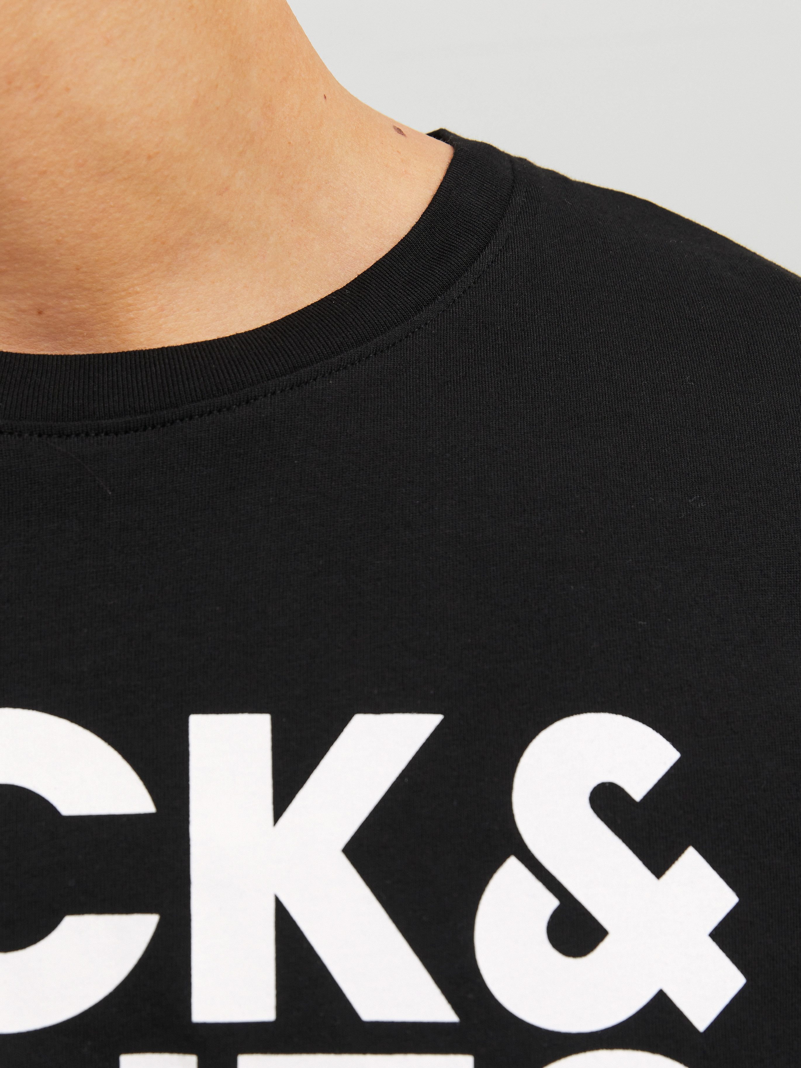 Jack & Jones Rundhalsshirt JJECORP mit Logo-Print und klassischem Rundhals Baumwolle, regular fit