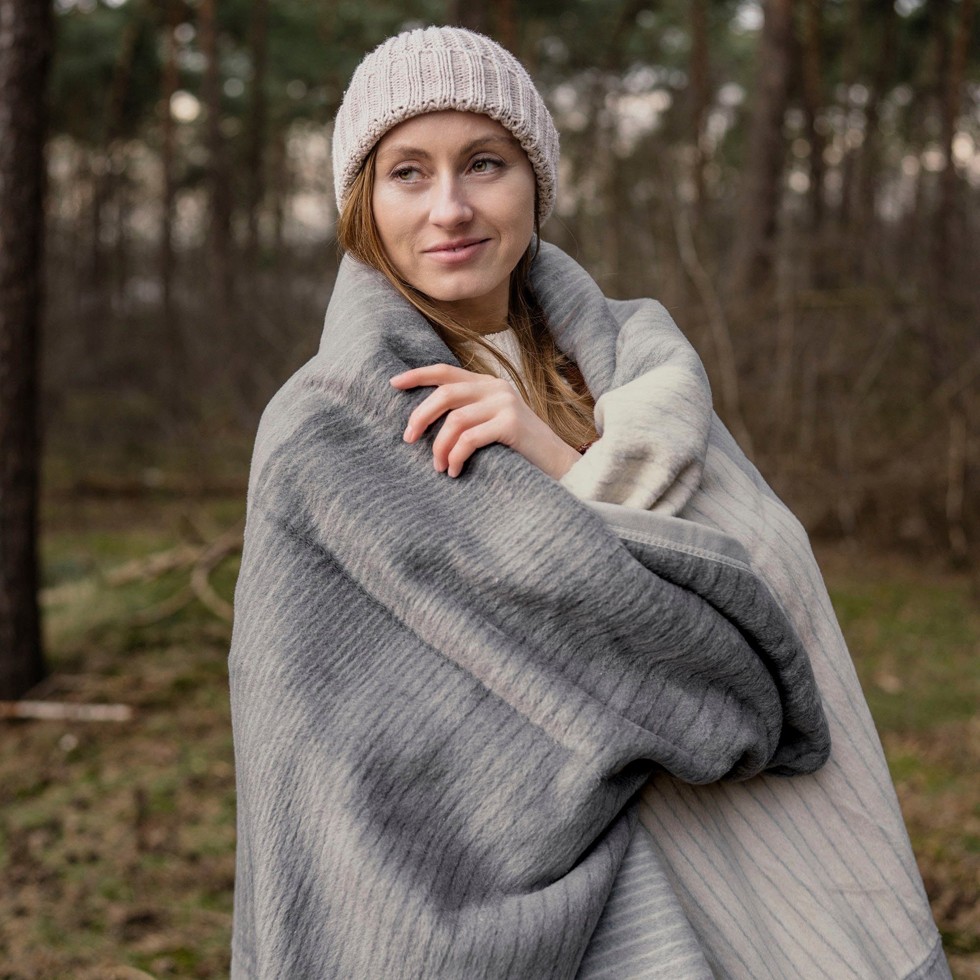 Wohndecke Sorrento Jacquard, IBENA, sanfter Farbverlauf, Kuscheldecke