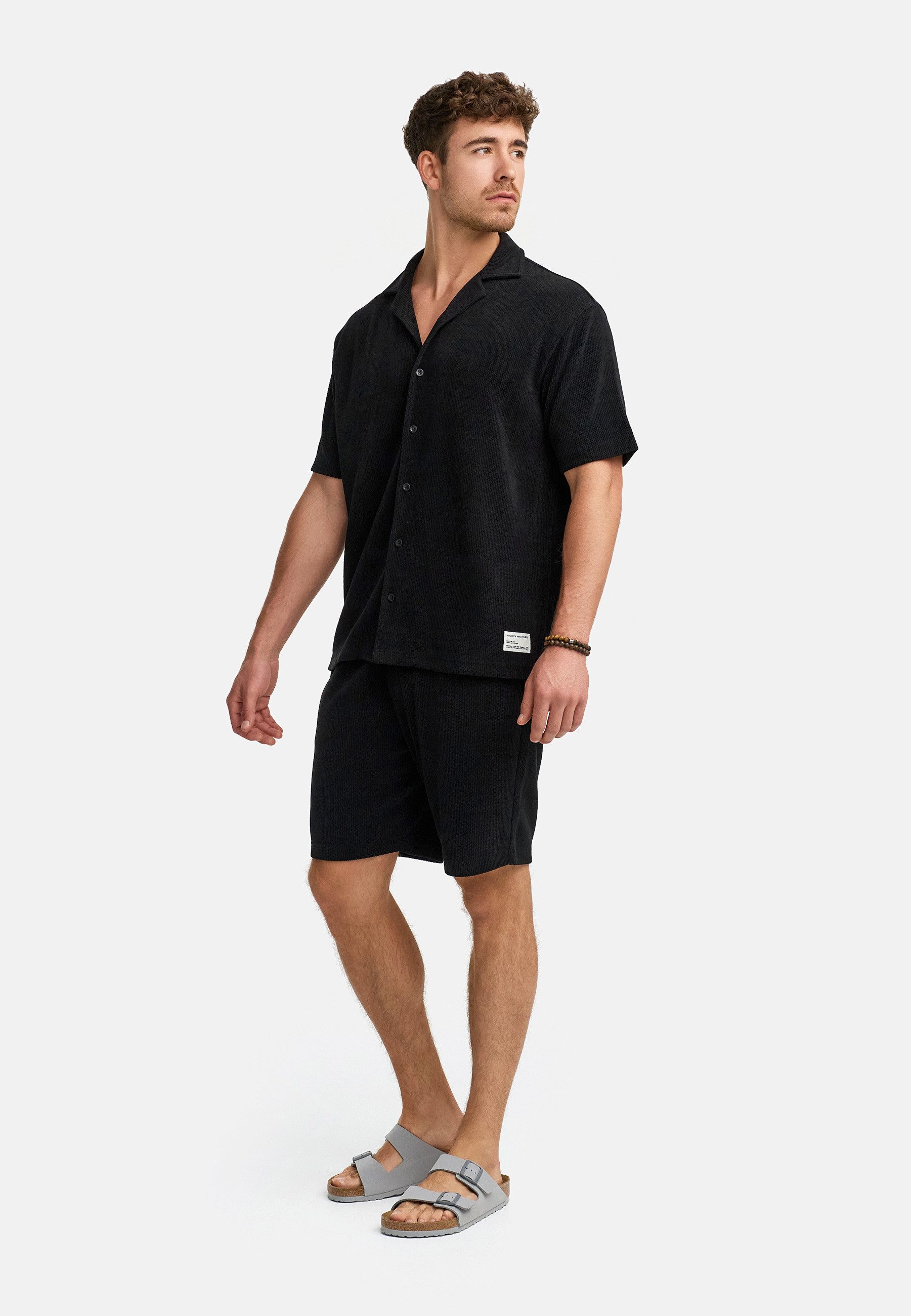 Indicode Freizeitanzug Herren INZandro Shirt Herrenshorts Set (Set), mit strukturierter Stoffqualität für eine besondere Haptik