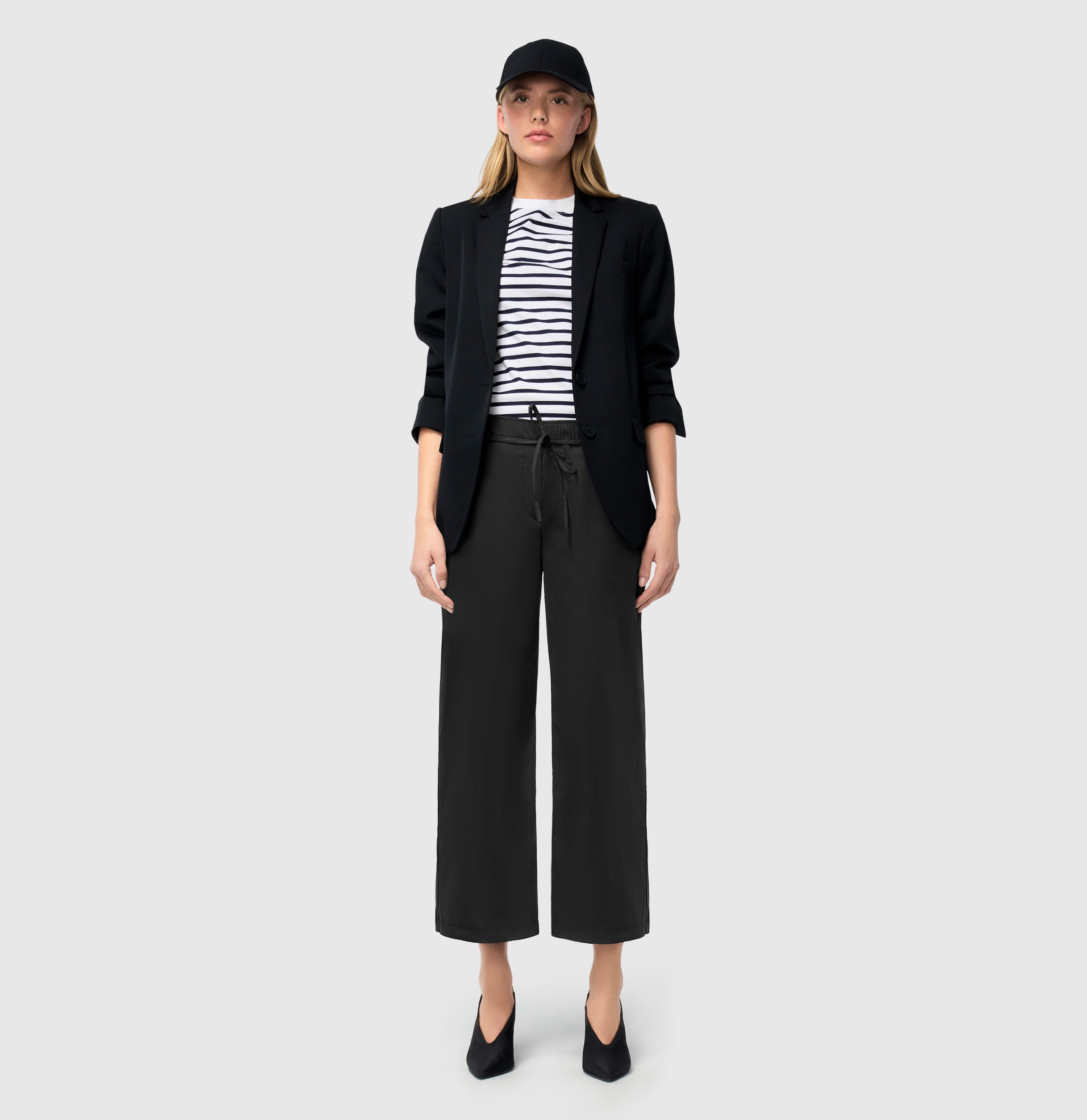 MAC 7/8-Hose CHIARA BELT cropped Wide Fit, mit geradem, weitem Bein – Bild 5 von 5