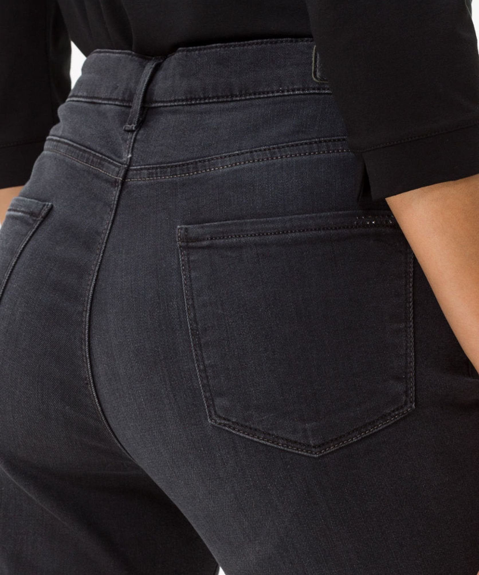 (03) 70-4000 5-Pocket-Jeans Brax used black