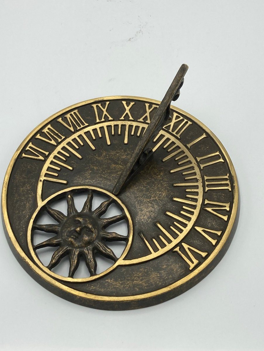 bronZartes Sonnenuhr Platte Sonnenuhr aus Bronze 10 cm, Bronze, (1-tlg)