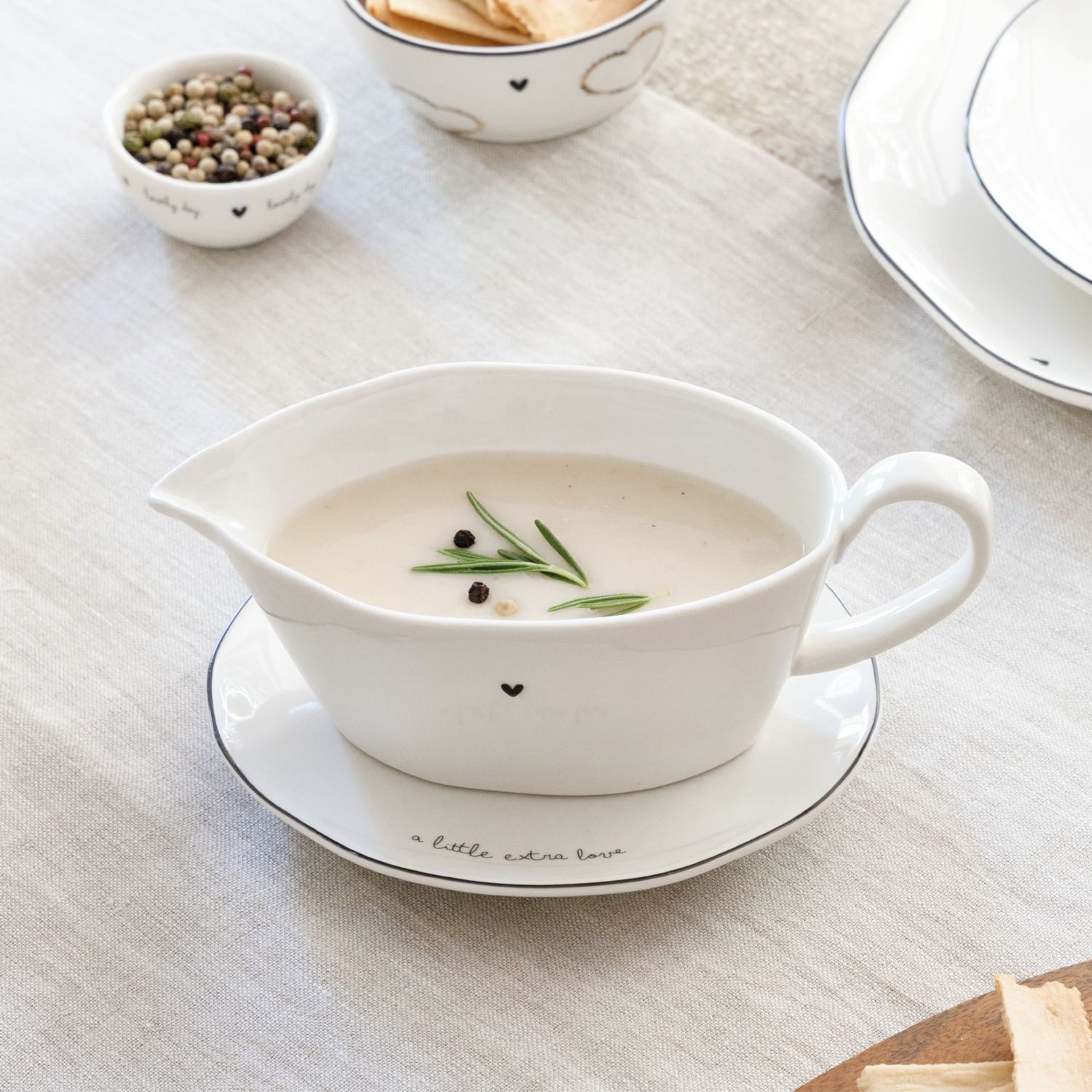 Bastion Collections Sauciere Schwarzes Herz, Keramik, Spülmaschinengeeignet, Weiß, Herz, H: 6.5cm