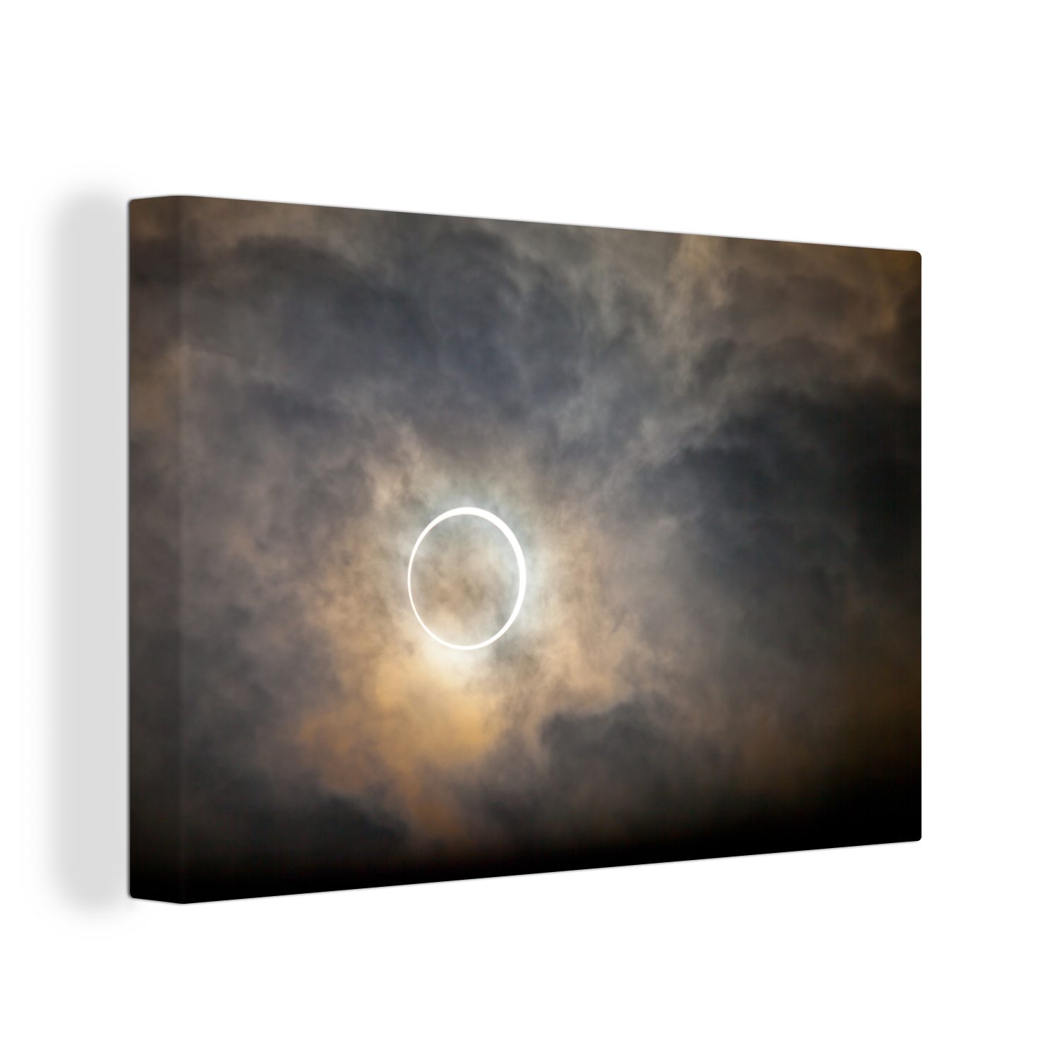 OneMillionCanvasses® Leinwandbild Ringförmige Sonnenfinsternis in (1 Aufhängefertig, cm Wandbild Japan, 30x20 Wanddeko, Leinwandbilder, St)