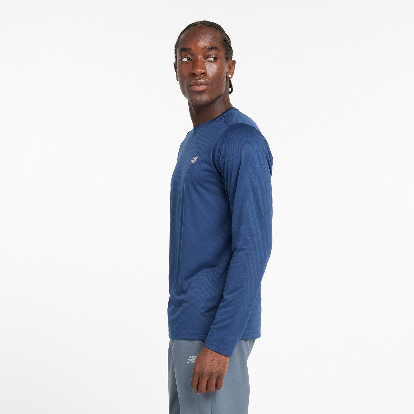 New Balance Laufshirt Sport Essentials Long Sleeve Langarm-Schnitt, mit Rundhalsausschnitt, unifarbenes Design