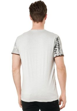 Rusty Neal T-Shirt mit modernem Print