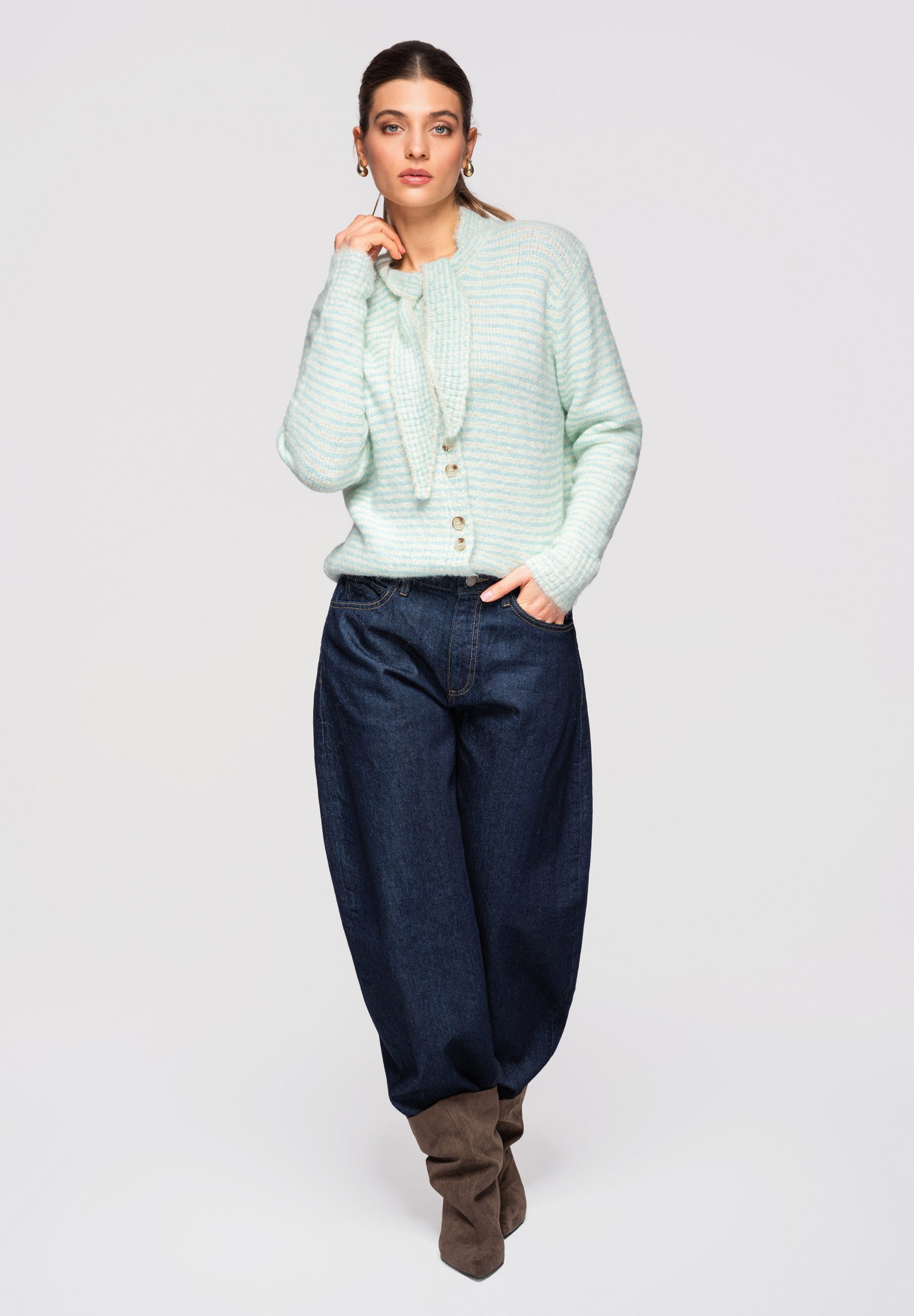 OMBRE Cardigan Damen Strickpullover mit Knopfleiste im Streifen-Design Blau ONESIZE (kein Set, 1-tlg) Strickmuster mit sichtbarer Struktur