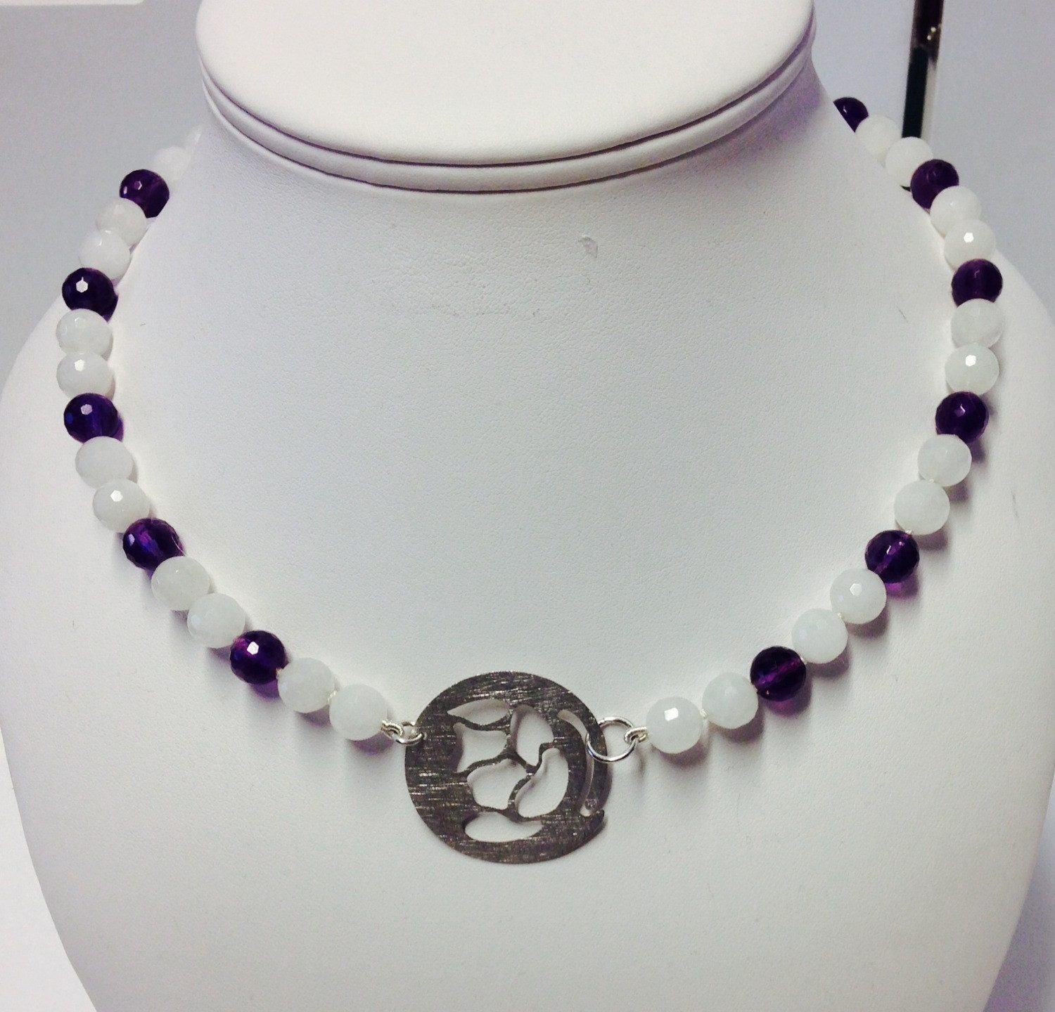Kette ohne Anhänger Perlenkette aus Amethyst- und weißen Quarzkugeln