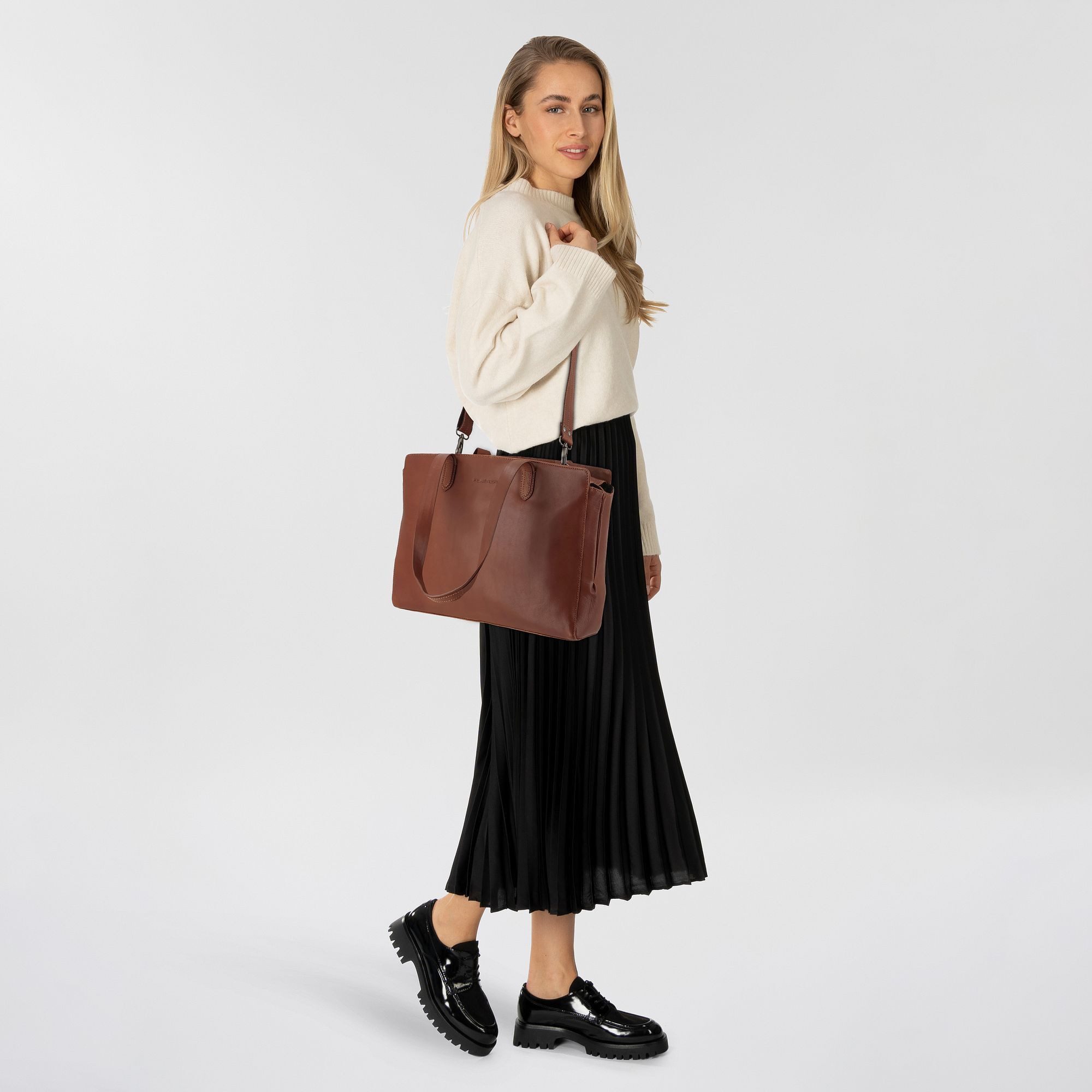 Plevier Shopper Power, Leder