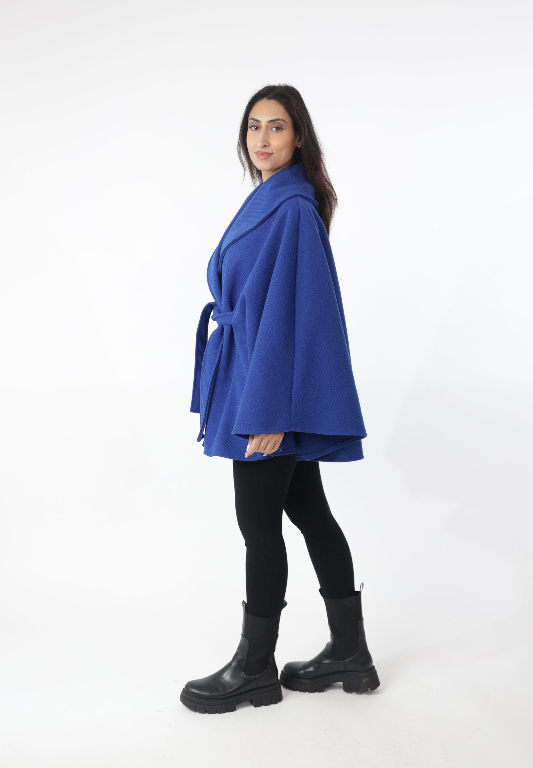 Elara Poncho Jacke
