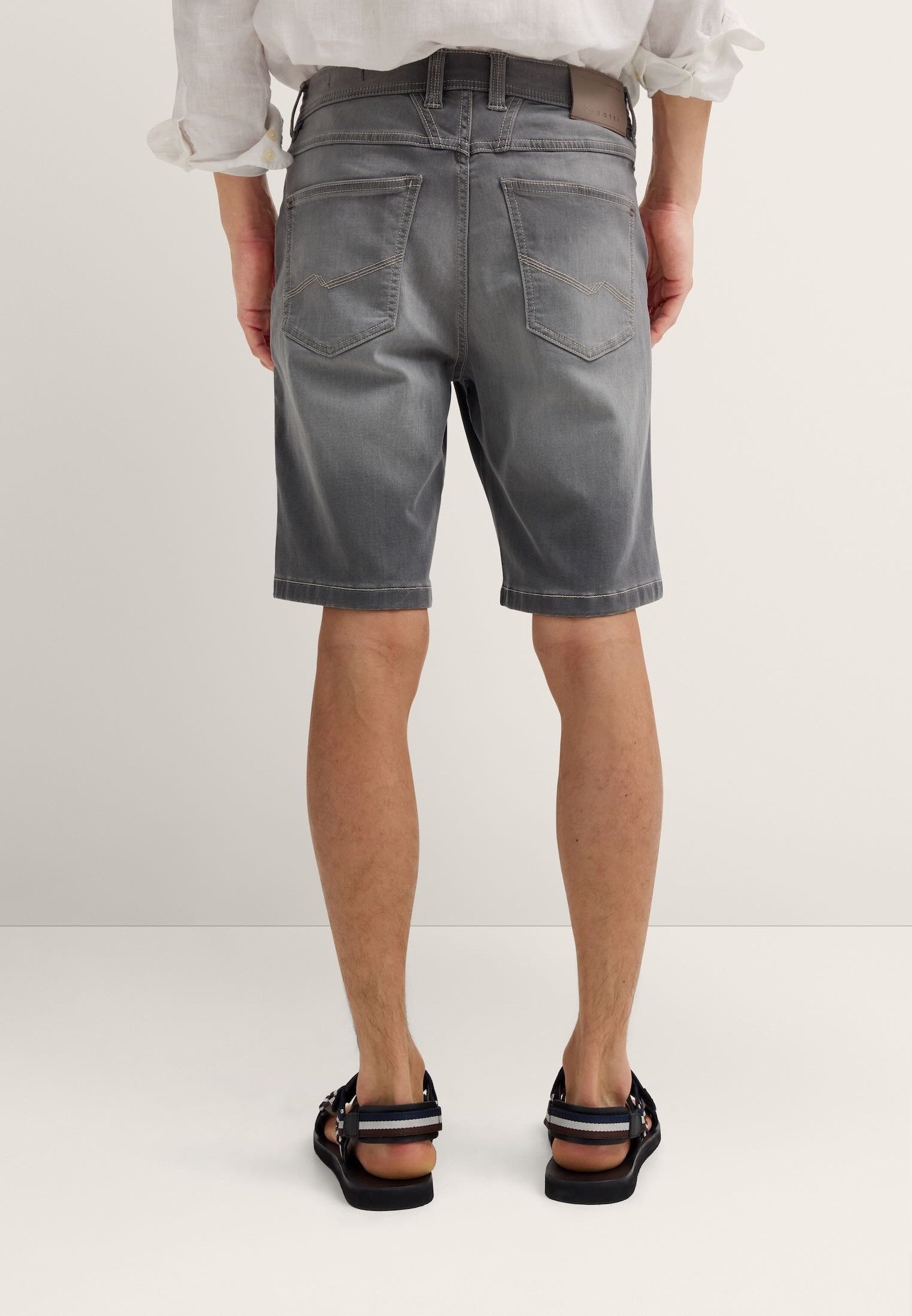 bugatti Bermudas DynamicSeries mit Stretch-Funktion