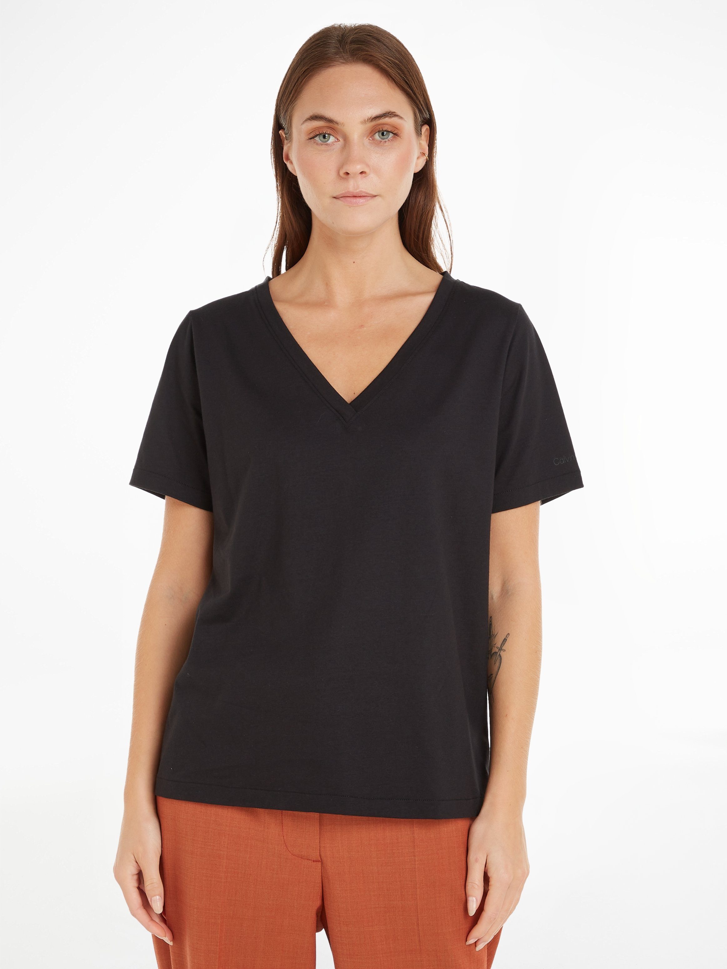 Calvin Klein T-Shirt mit V-Ausschnitt schwarz | V-Shirts