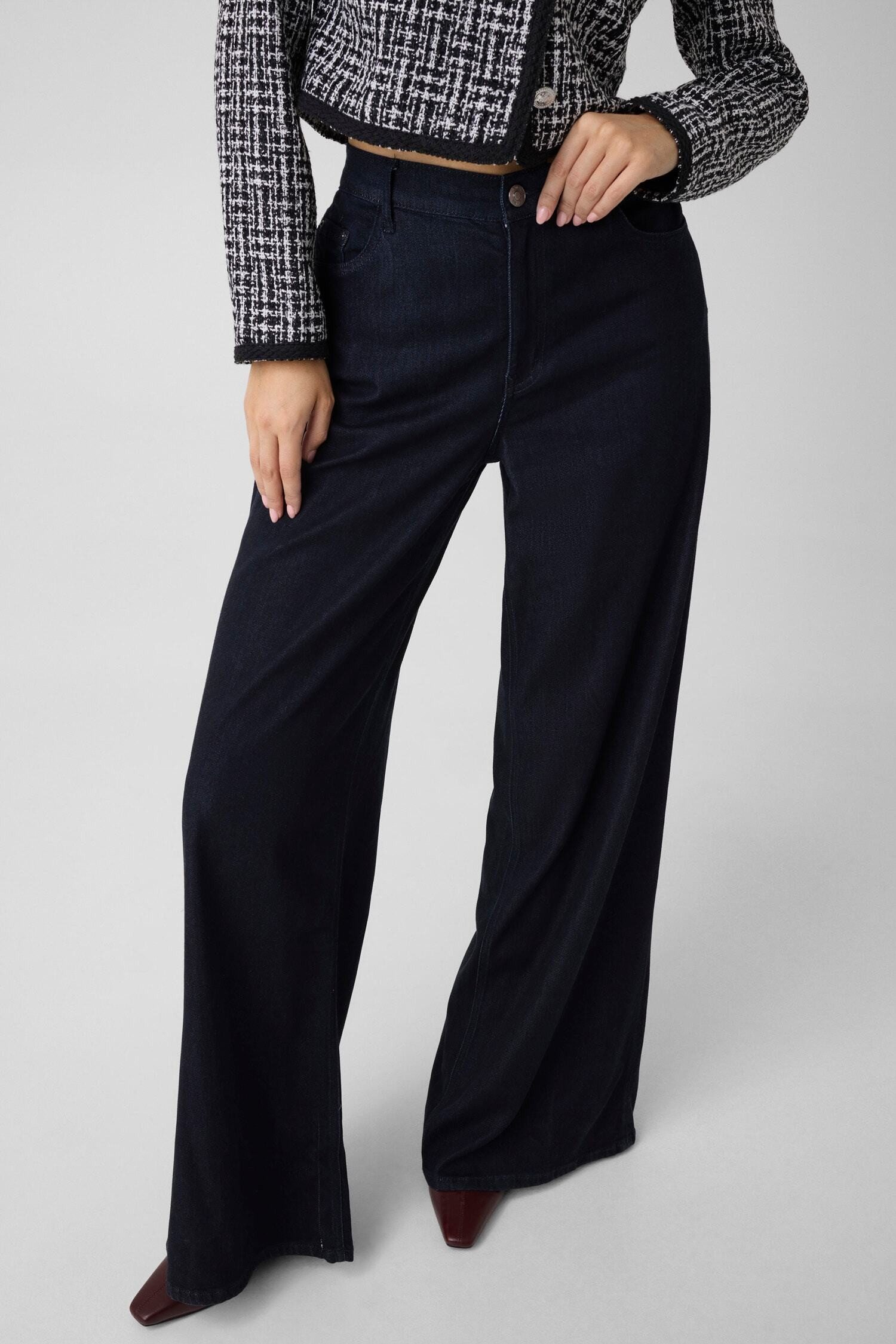 Guess Loose-fit-Jeans WIDE LOOSE Lyocell-Viskose-Mix mit Stretch