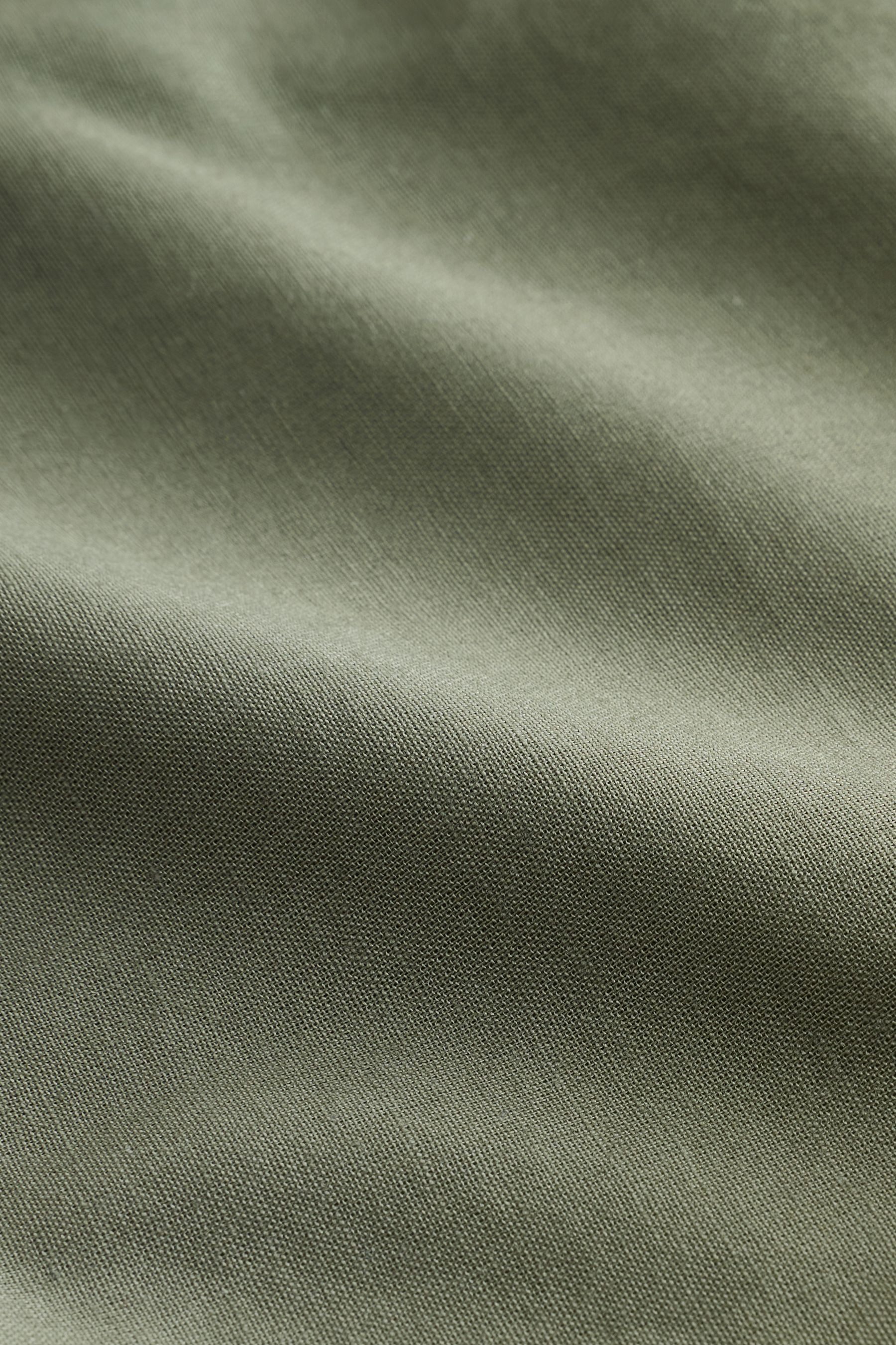 Next Wickelkleid Maxikleid in Wickeloptik mit Flatterärmeln (1-tlg)