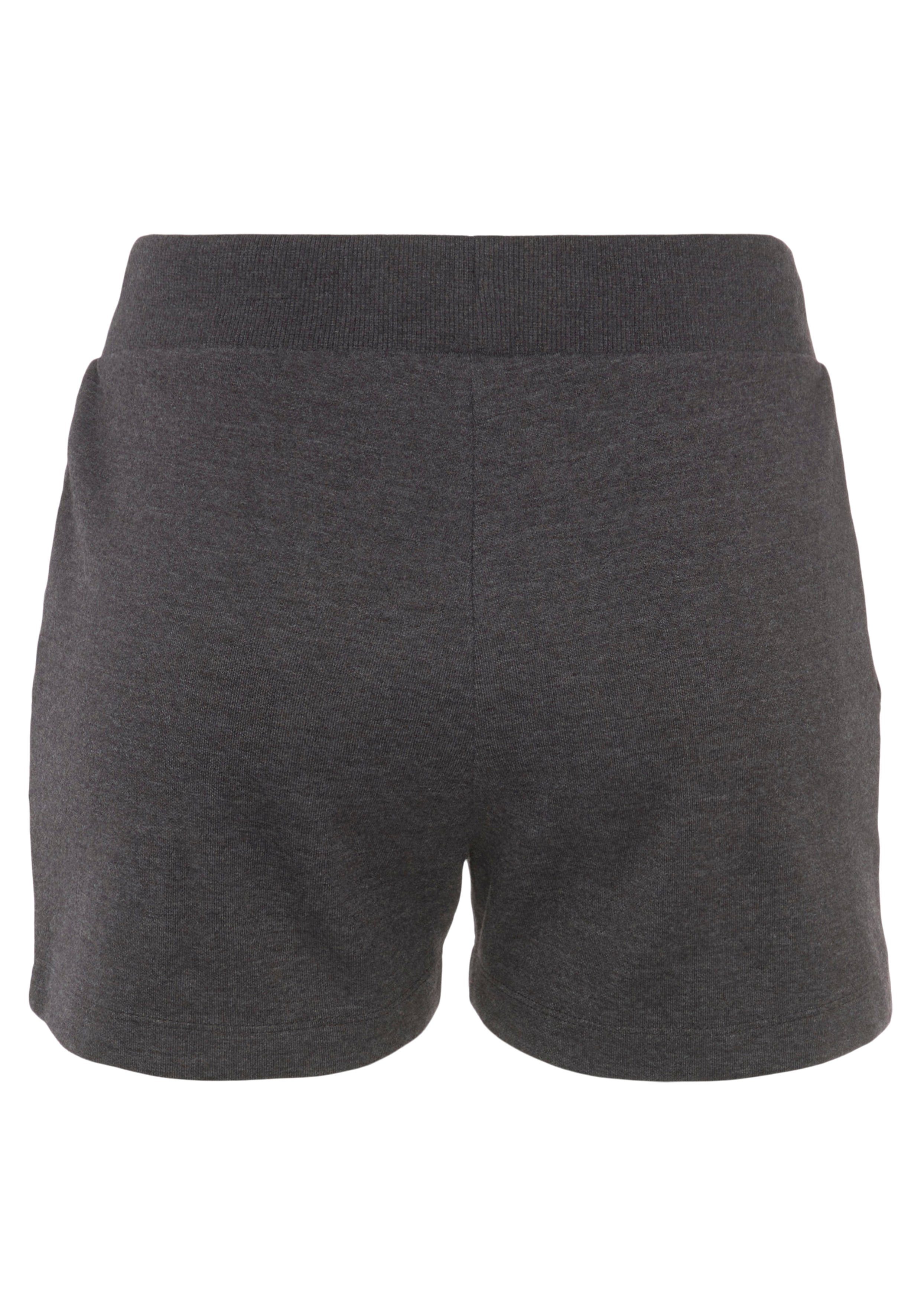 Bench. Loungewear Relaxshorts mit kleiner glänzenden Logostickerei, Loungewear – Bild 4 von 5
