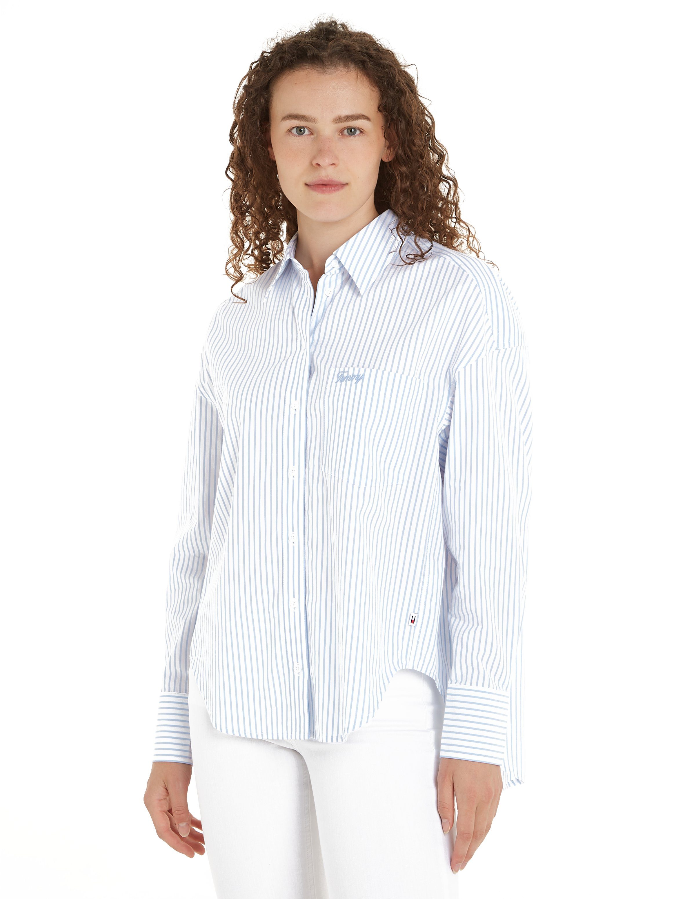 Tommy Jeans Blusentop TJW SP OVR STRIPE SHIRT Mit Tommy Jeans Markenlabel