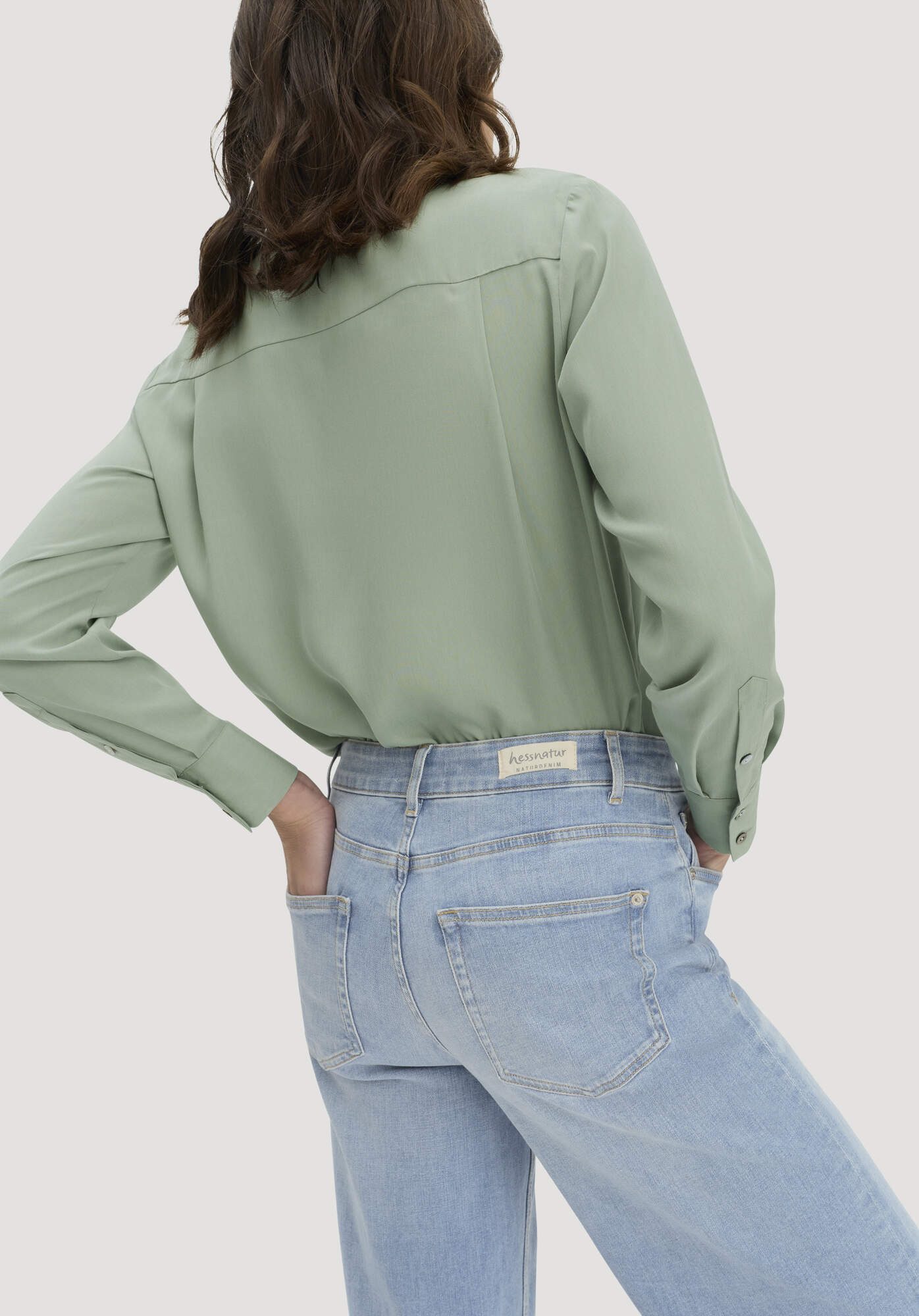 Hessnatur Bequeme Jeans ALVA High Rise Wide Leg aus Bio-Denim (1-tlg) ALVA High Rise Wide Leg aus Bio-Denim