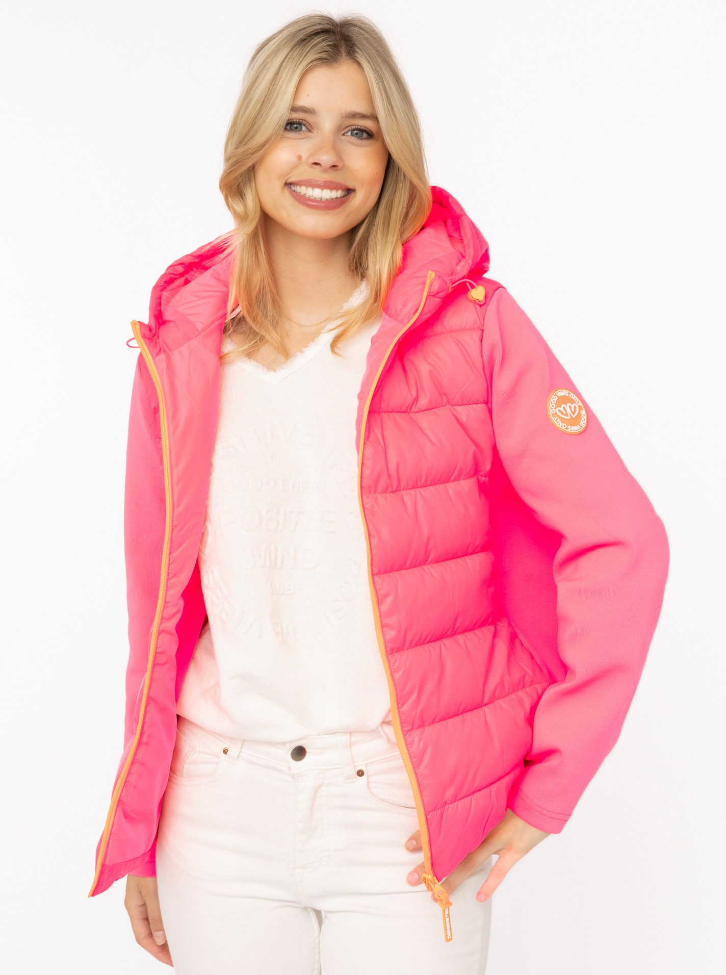 Zwillingsherz Steppjacke „Good Vibes“ gesteppte Partien vorne und hinten, seitliche Einsätze elastisch