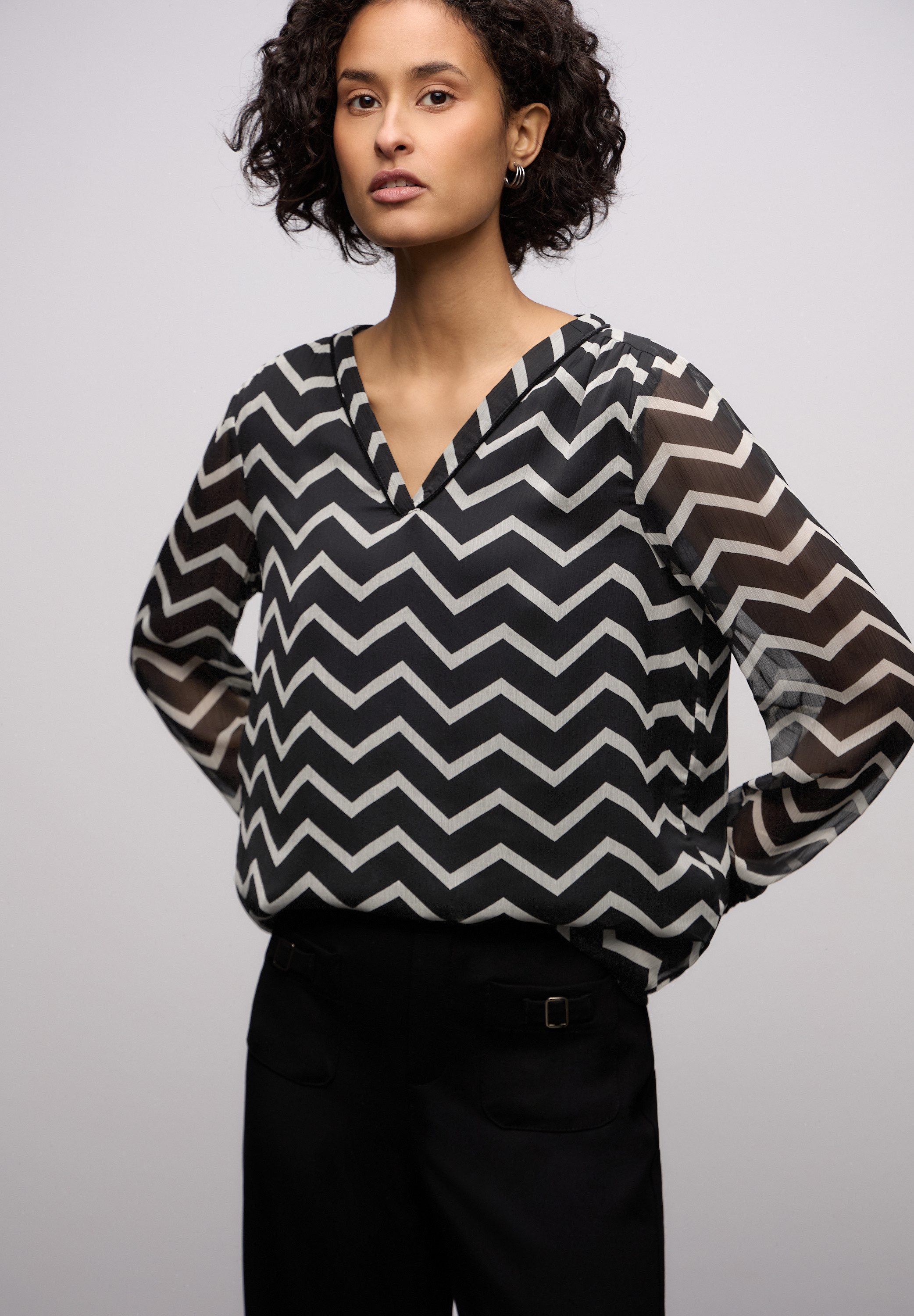 STREET ONE Chiffonbluse Langarm mit elastischen Bündchen